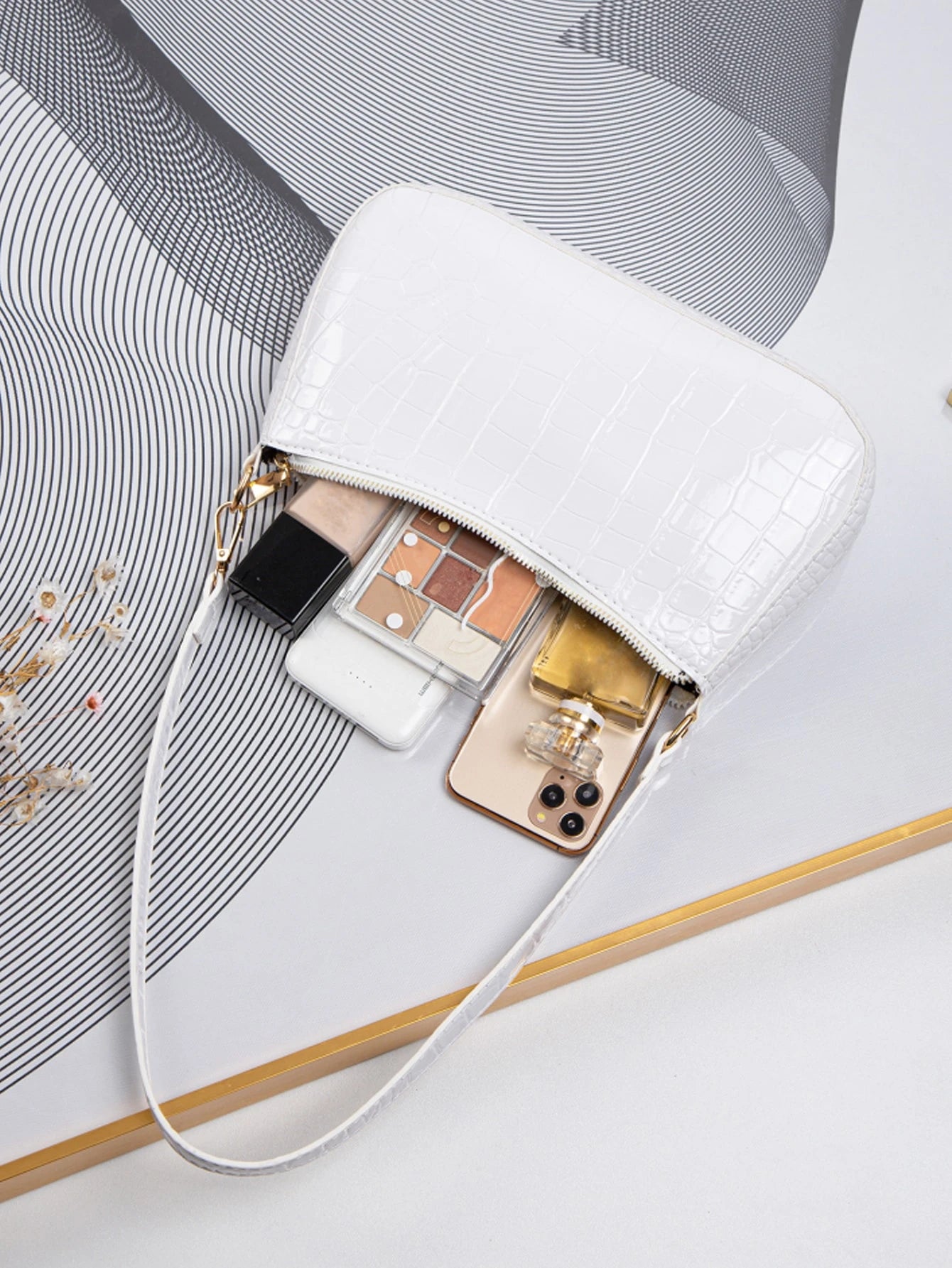 Women's Fashion Solid Color Crocodile Pattern Baguette Shoulder Bag