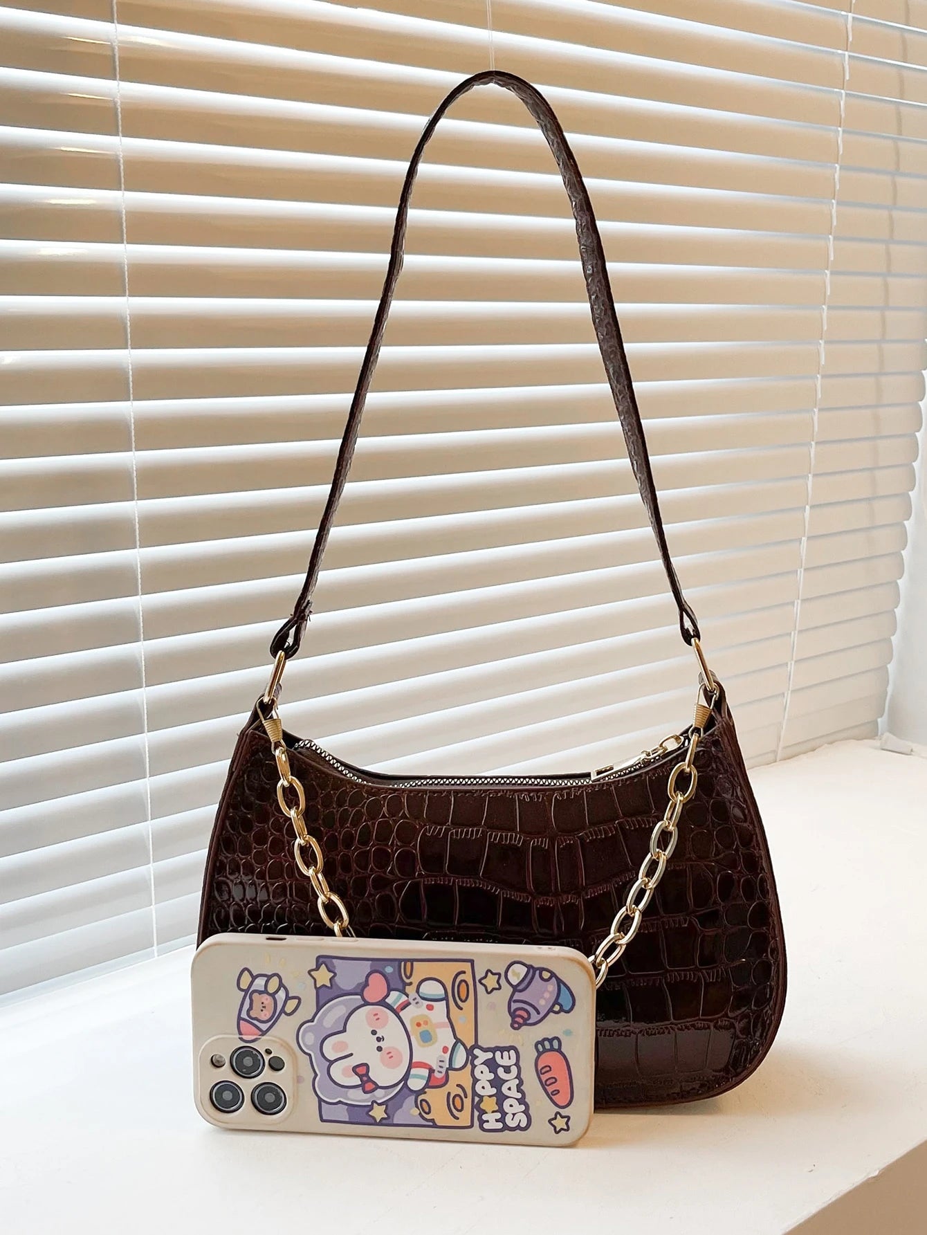 Stylish Crocodile Embossed Chain Underarm Shoulder Bag