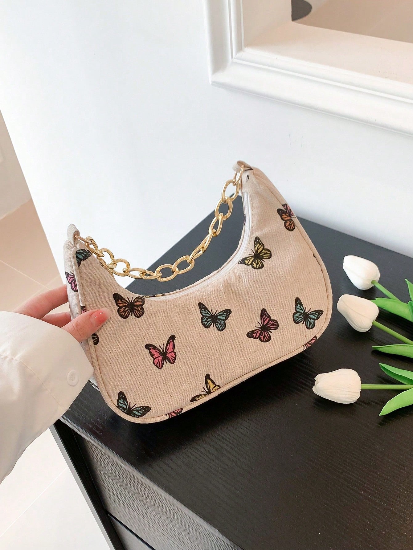Fashion Metal Chain Handbag With Flower Design,Floral Printed Canvas Shoulder Bag , Tready Crescent Moon Bag For Women, Exquisite Floral Bag For Women