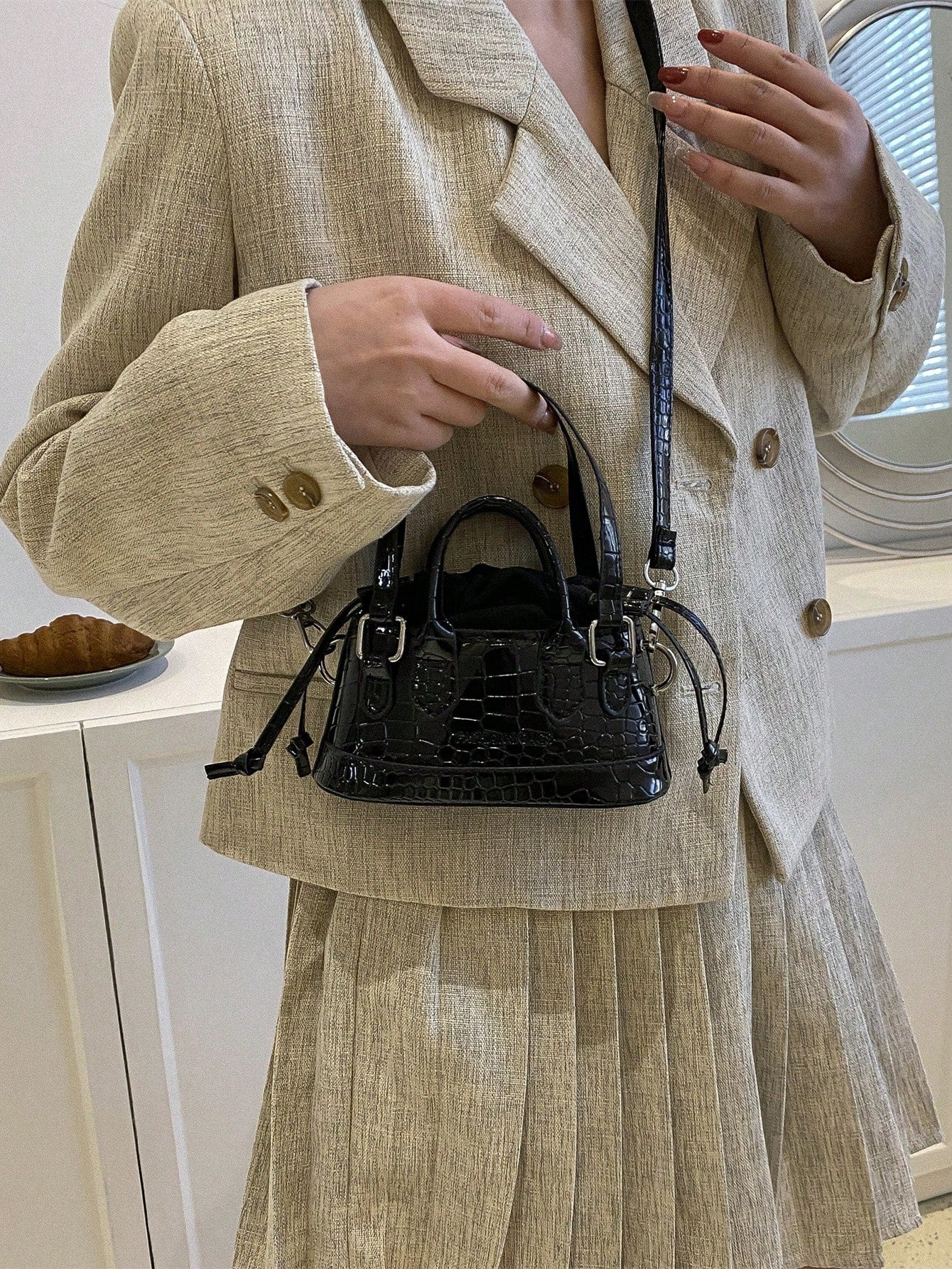 Crocodile Embossed Bucket Bag Mini Drawstring Design Funky