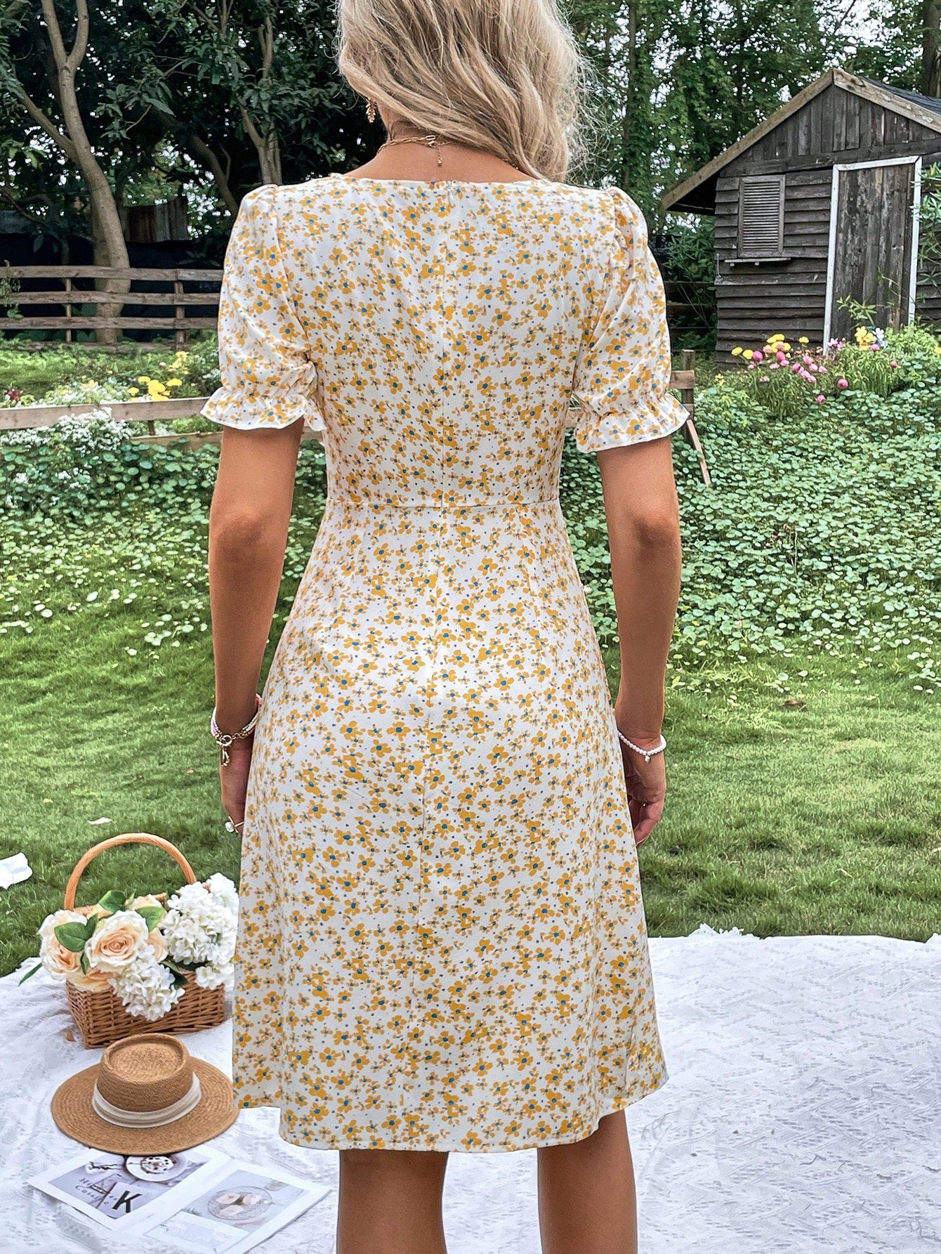 Breezaya Women's Random Printed Simple Daily Short-Sleeved Square Neck Dress Vacation Beach Outfit