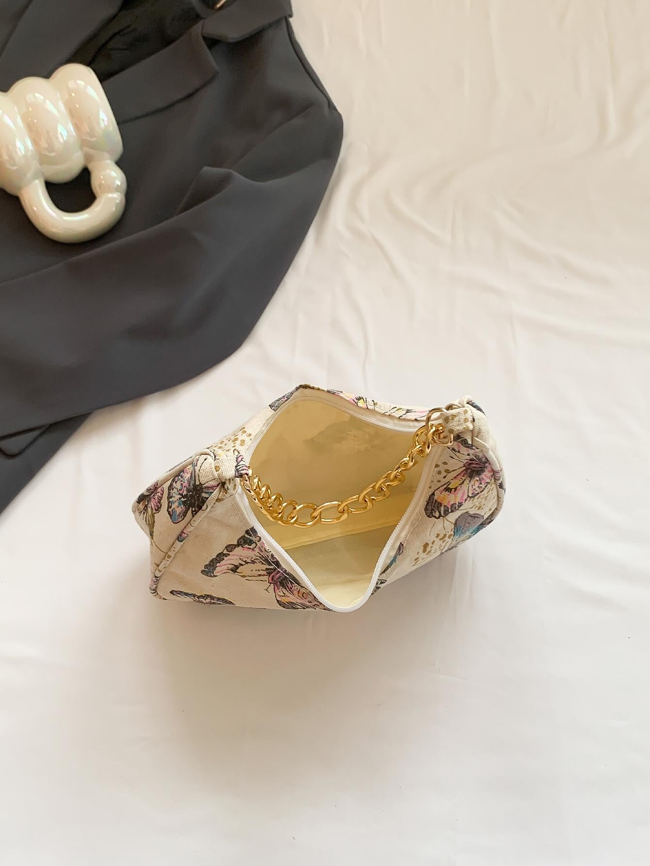 Fashion Metal Chain Handbag With Flower Design,Floral Printed Canvas Shoulder Bag , Tready Crescent Moon Bag For Women, Exquisite Floral Bag For Women