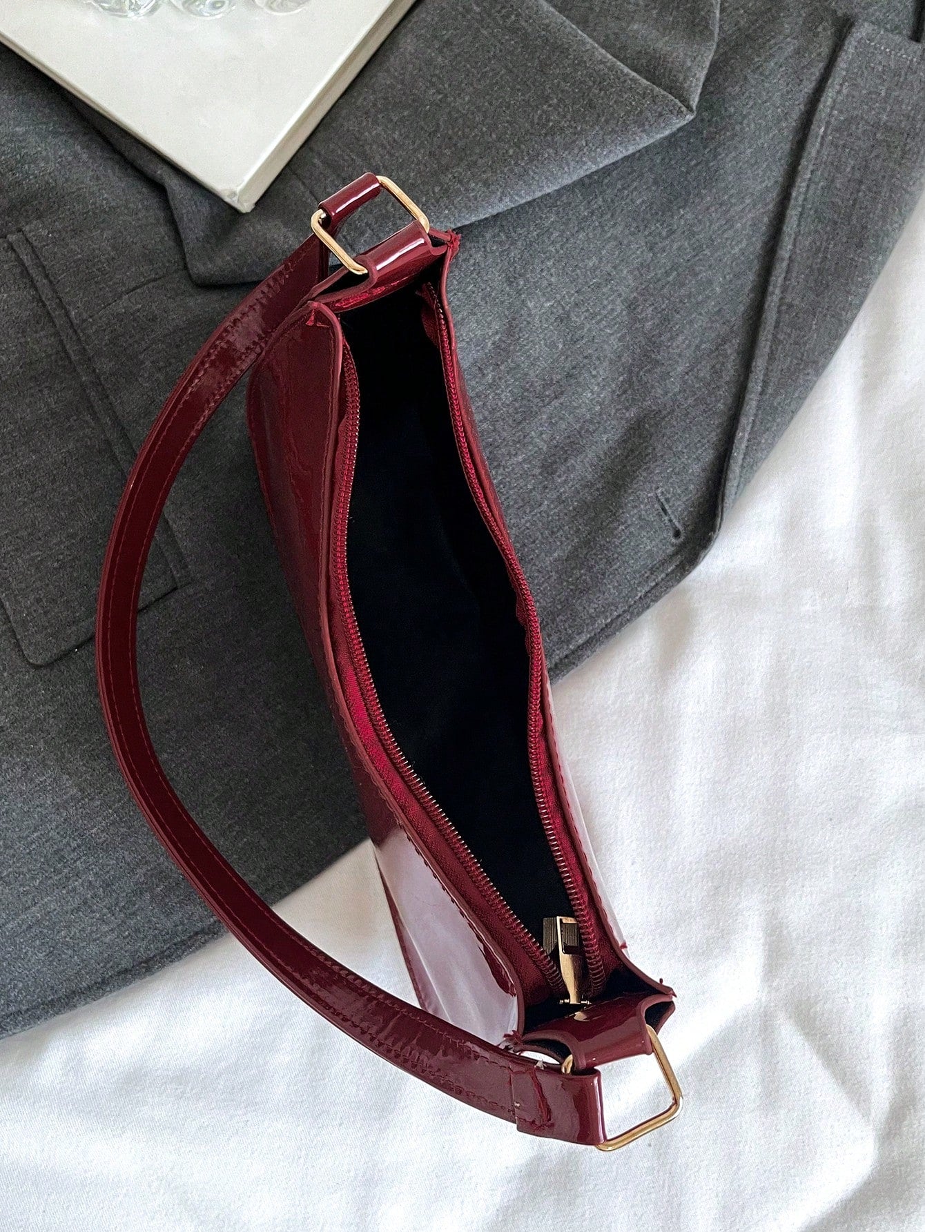Solid Color Minimalist & Elegant Embossed Shoulder Bag