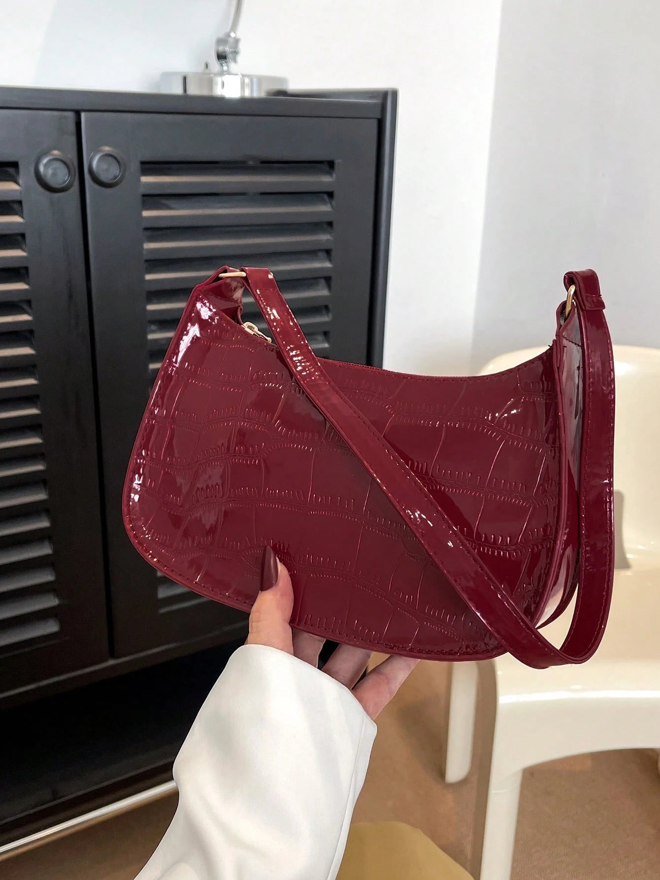 Solid Color Minimalist & Elegant Embossed Shoulder Bag