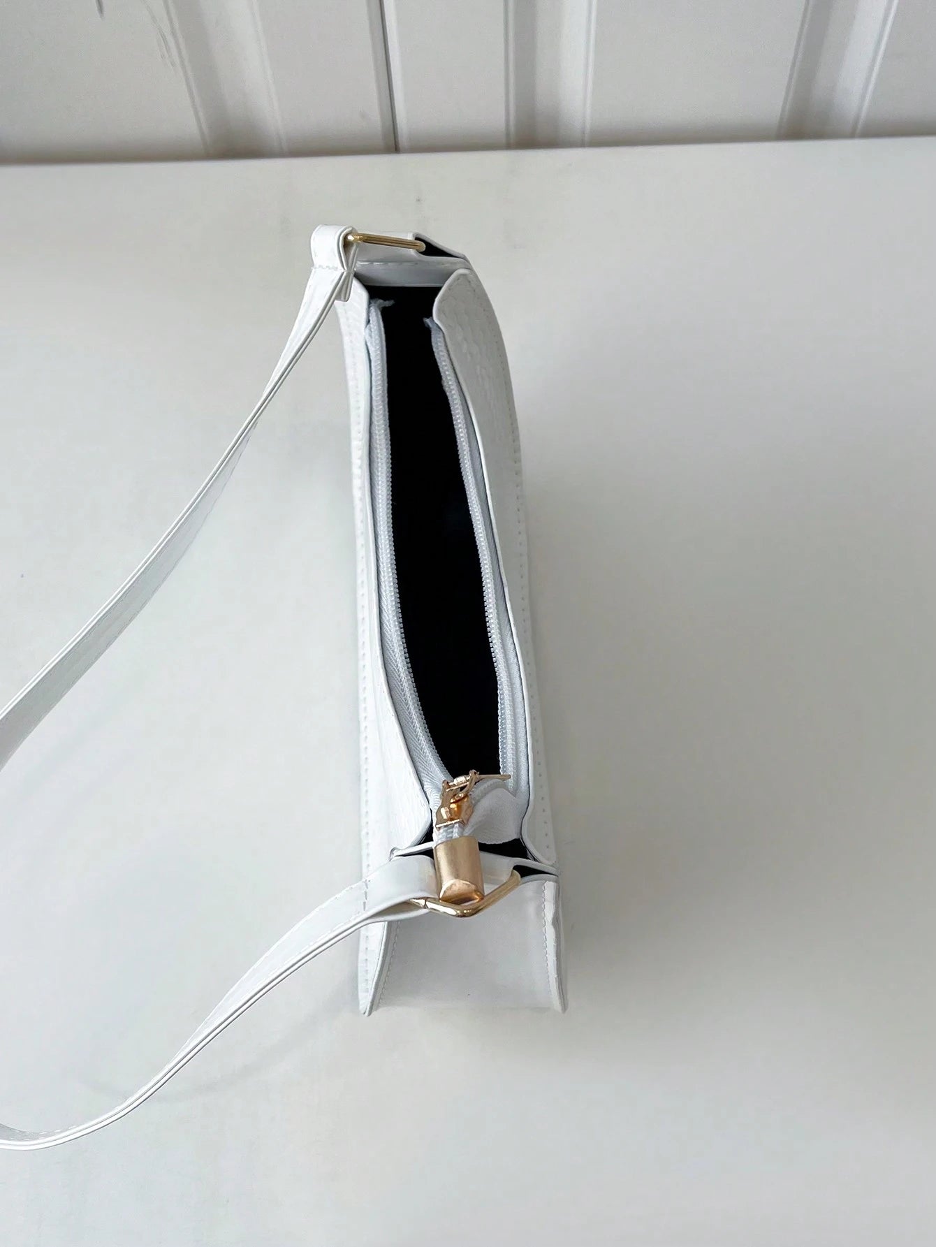Solid Color Minimalist & Elegant Embossed Shoulder Bag