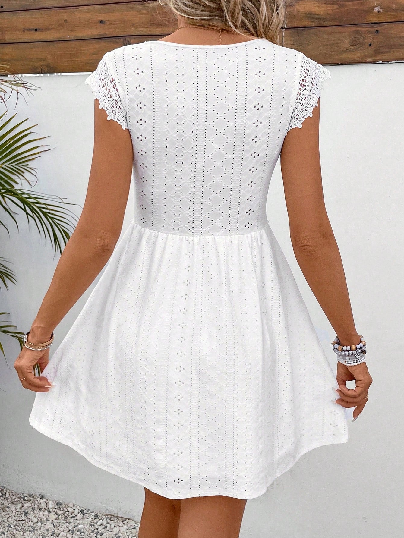 SHEIN Frenchy Women Simple Solid Color Hollow Out Jagged Edge Short Sleeve Casual Dress,Summer Dresses For Women