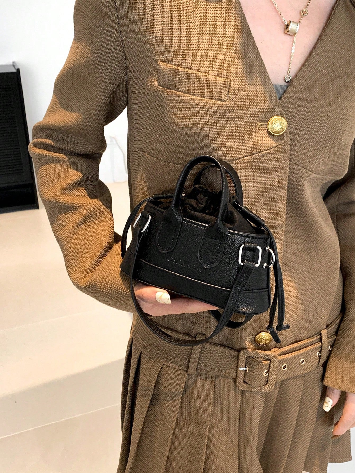 Crocodile Embossed Bucket Bag Mini Drawstring Design Funky