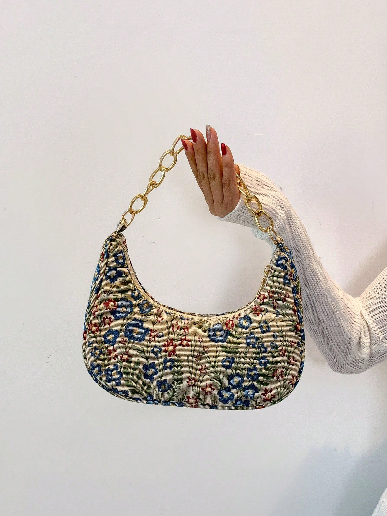 Fashion Metal Chain Handbag With Flower Design,Floral Printed Canvas Shoulder Bag , Tready Crescent Moon Bag For Women, Exquisite Floral Bag For Women