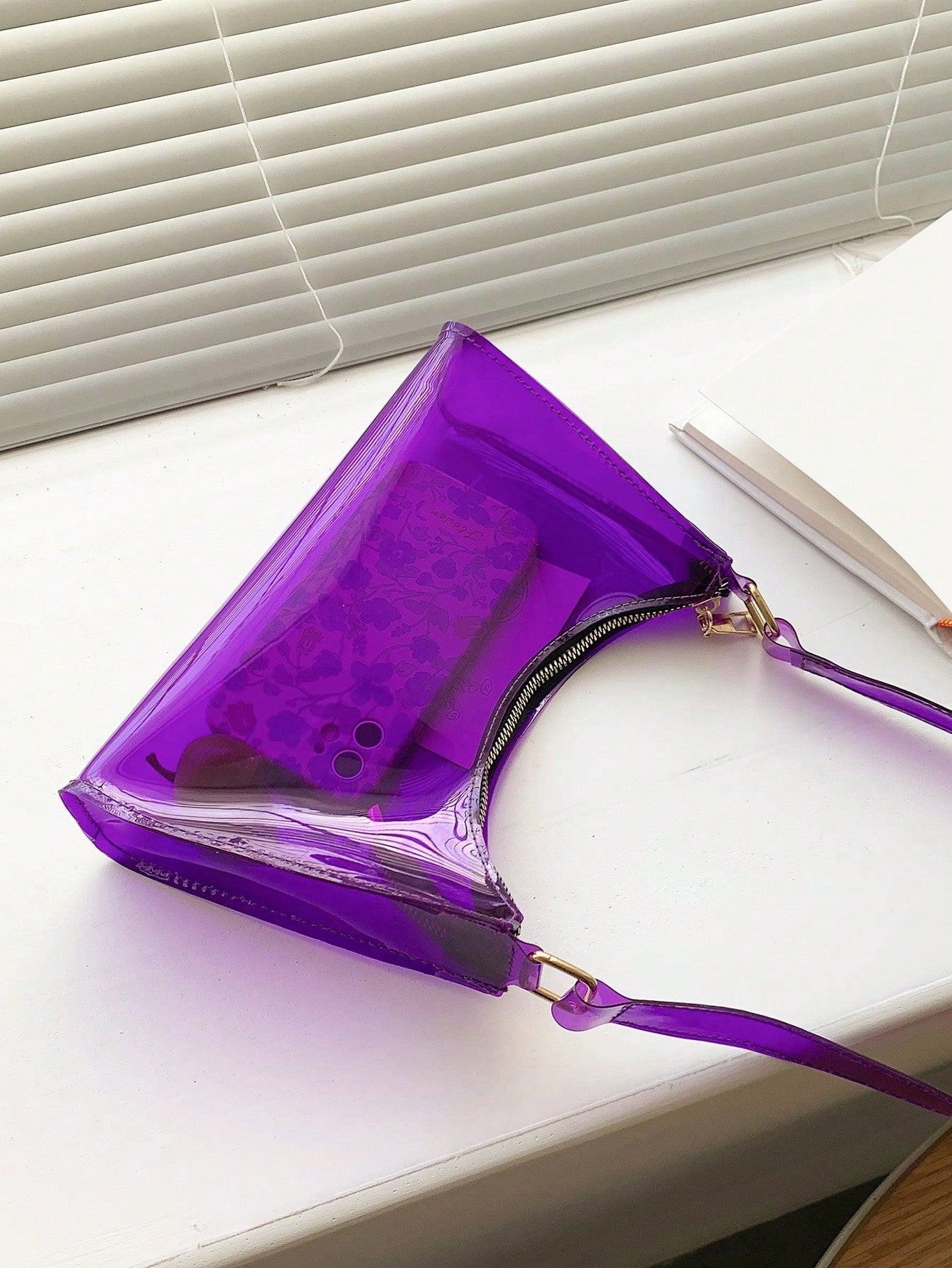 Fashionable Transparent PVC Shoulder Bag, Sports Crossbody Bag, Casual Ladies Plastics Handbag, Waterproof, Sandproof Transparent Bag, Beach Sports Picnic Snacks Clear Purse For Women