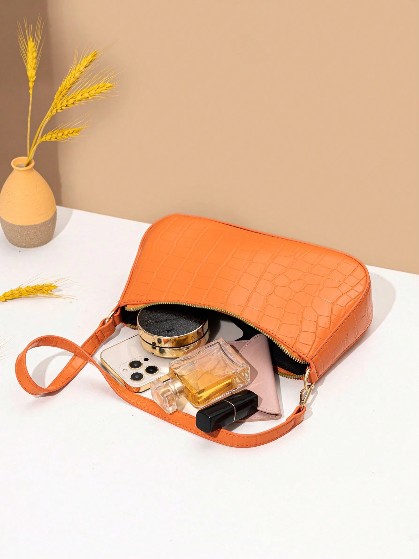 Women's Fashion Solid Color Crocodile Pattern Baguette Shoulder Bag