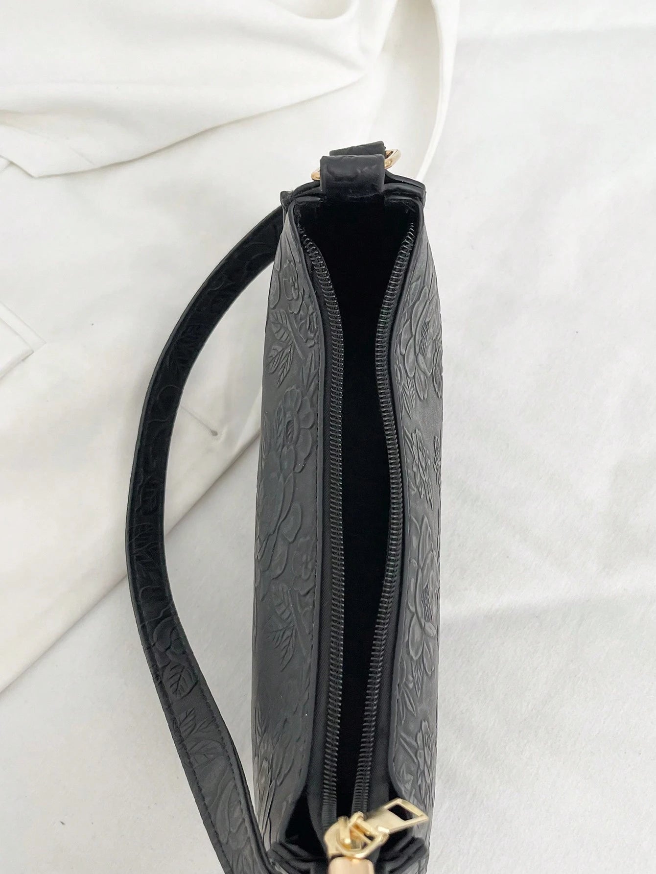 Solid Color Minimalist & Elegant Embossed Shoulder Bag
