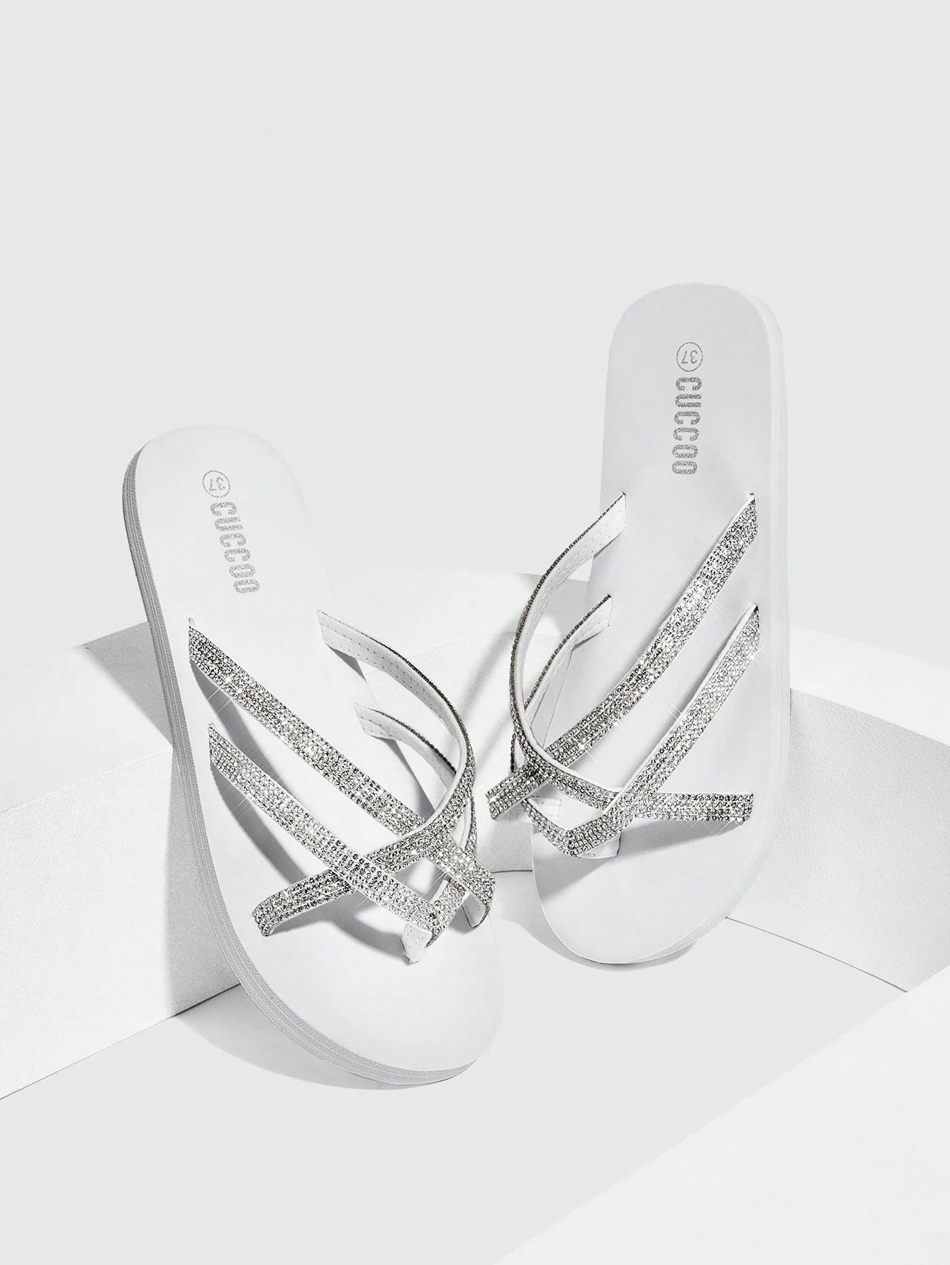 Fashionable Black Rhinestone Decorated Slippers For Women Vacation Shoes Summer Back To School Shoes College Student Shoes Spring Shoes Spring Break Easter For Casual Beach Style