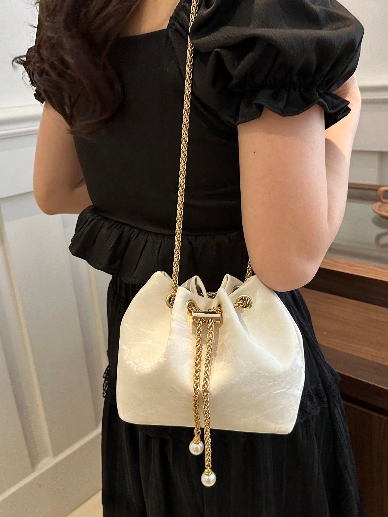 Fashion Solid Color Hollow Out Woven Chain Drawstring Mini Crossbody Bucket Bag