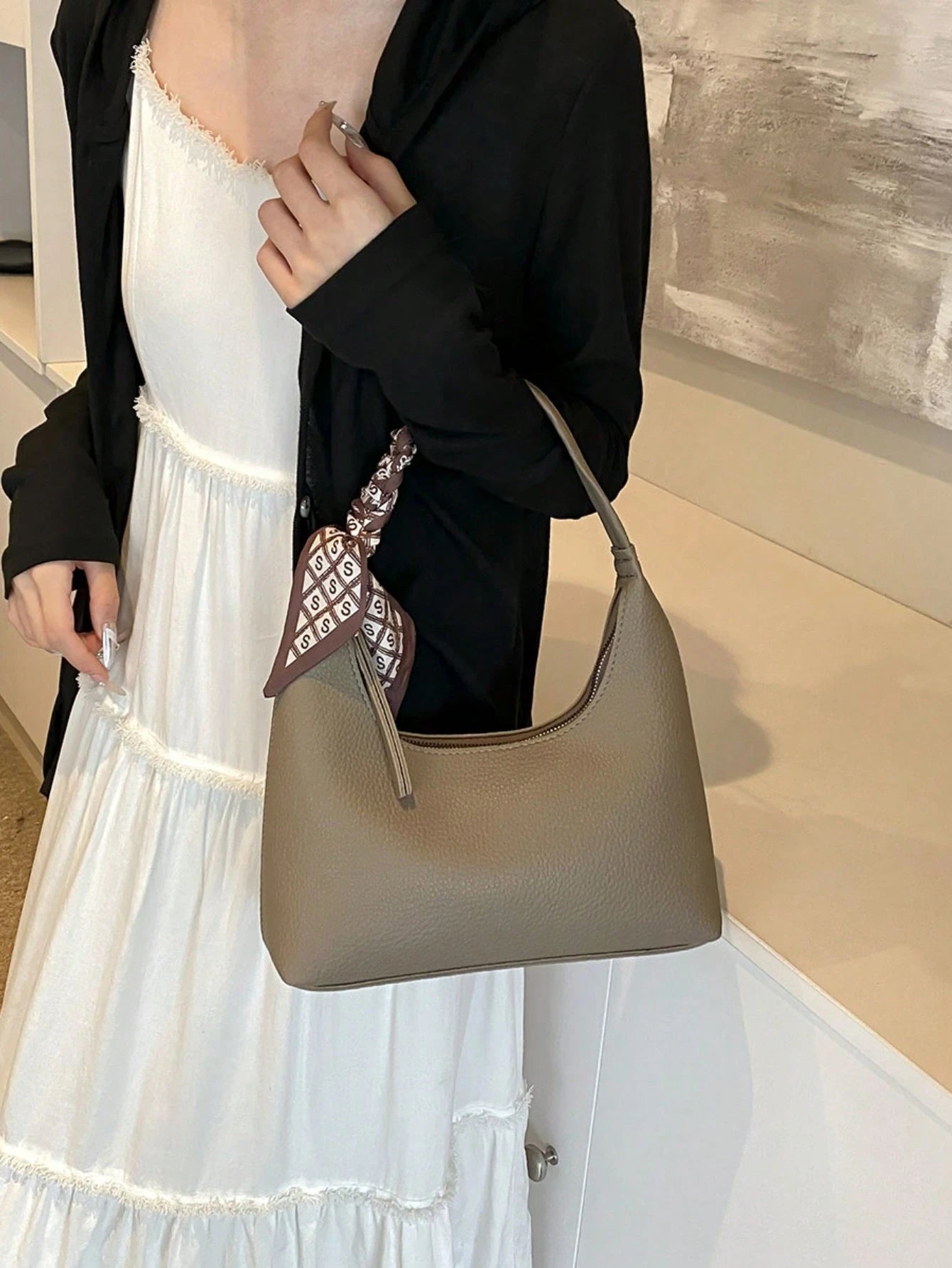 Minimalist Women's Shoulder Bag With Scarf