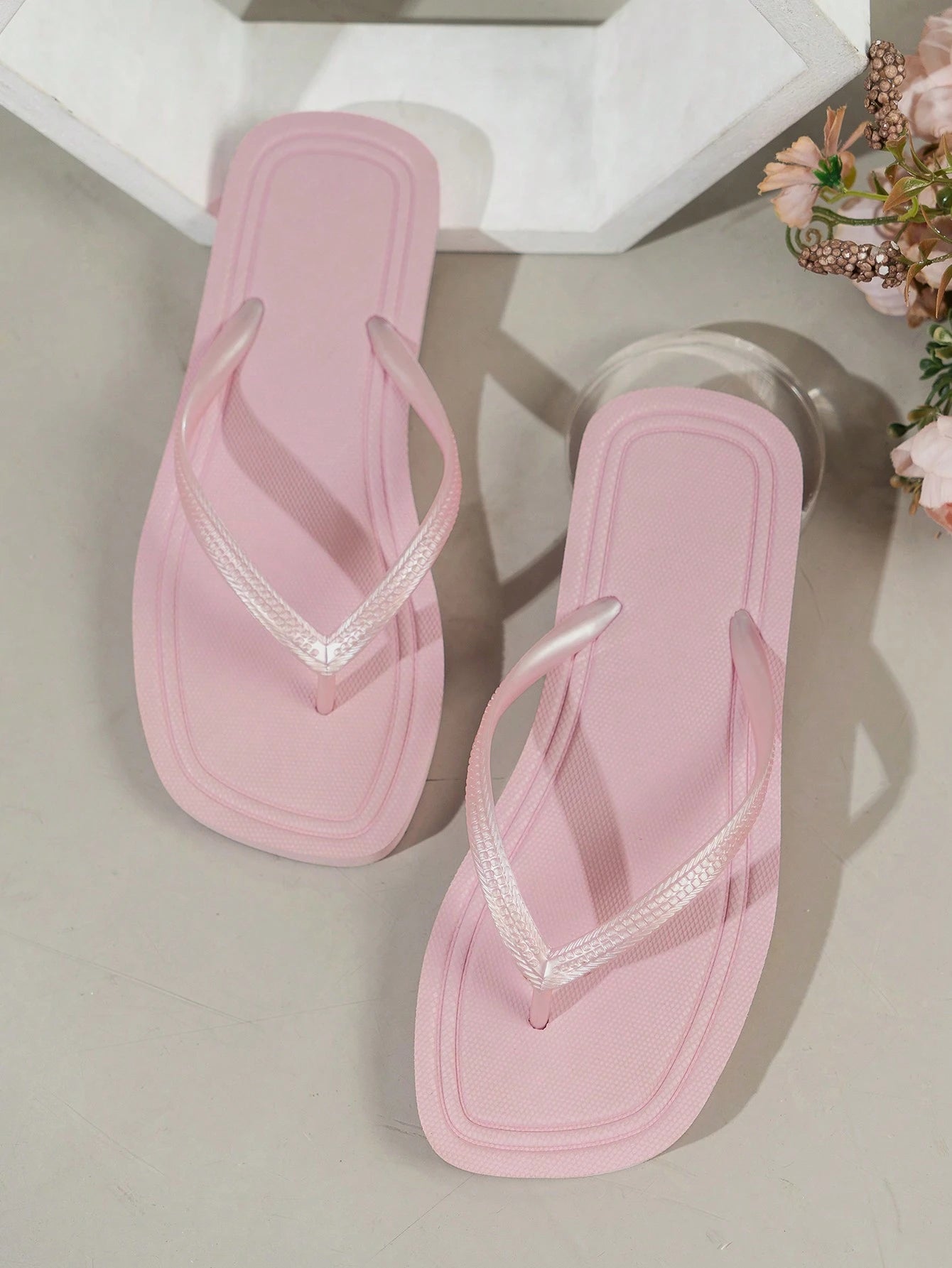 Women's Thick-bottomed Slip-resistant Flip Flops With Toe Thongs For Outdoor Activities, Swimming & Water Leisure, Waterproof Eva Material