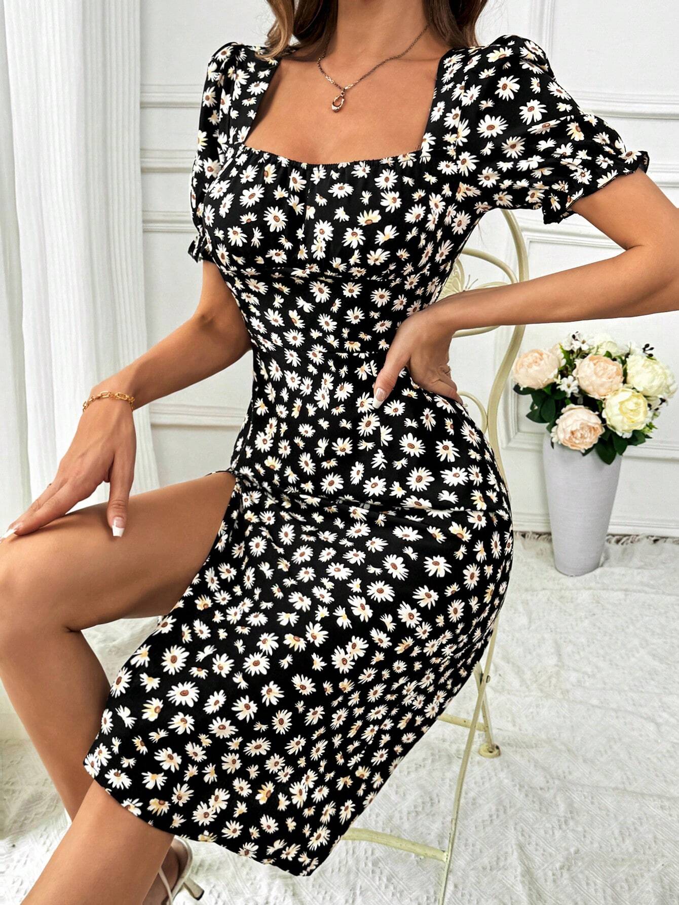 Breezaya Women's Random Printed Simple Daily Short-Sleeved Square Neck Dress Vacation Beach Outfit