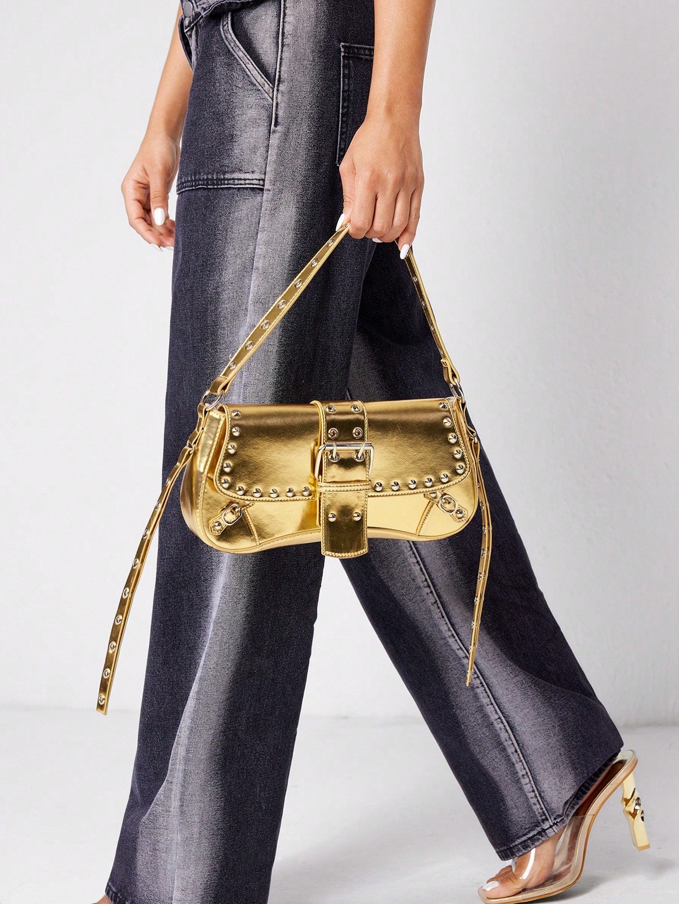 SHEIN X Lucía Bellido SHEIN SXY Fashionable Black Stud Shoulder Bag For Women, Versatile, Shopping Bag, Cool, Street Bag, Teenagers