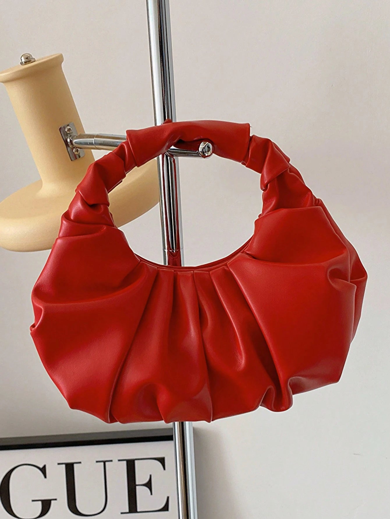 2024 New Style Cloud-Shaped Ruched Orange Bag, Handheld Bag, Versatile Casual Women's Bag, Crescent-Shaped Clutch Bag