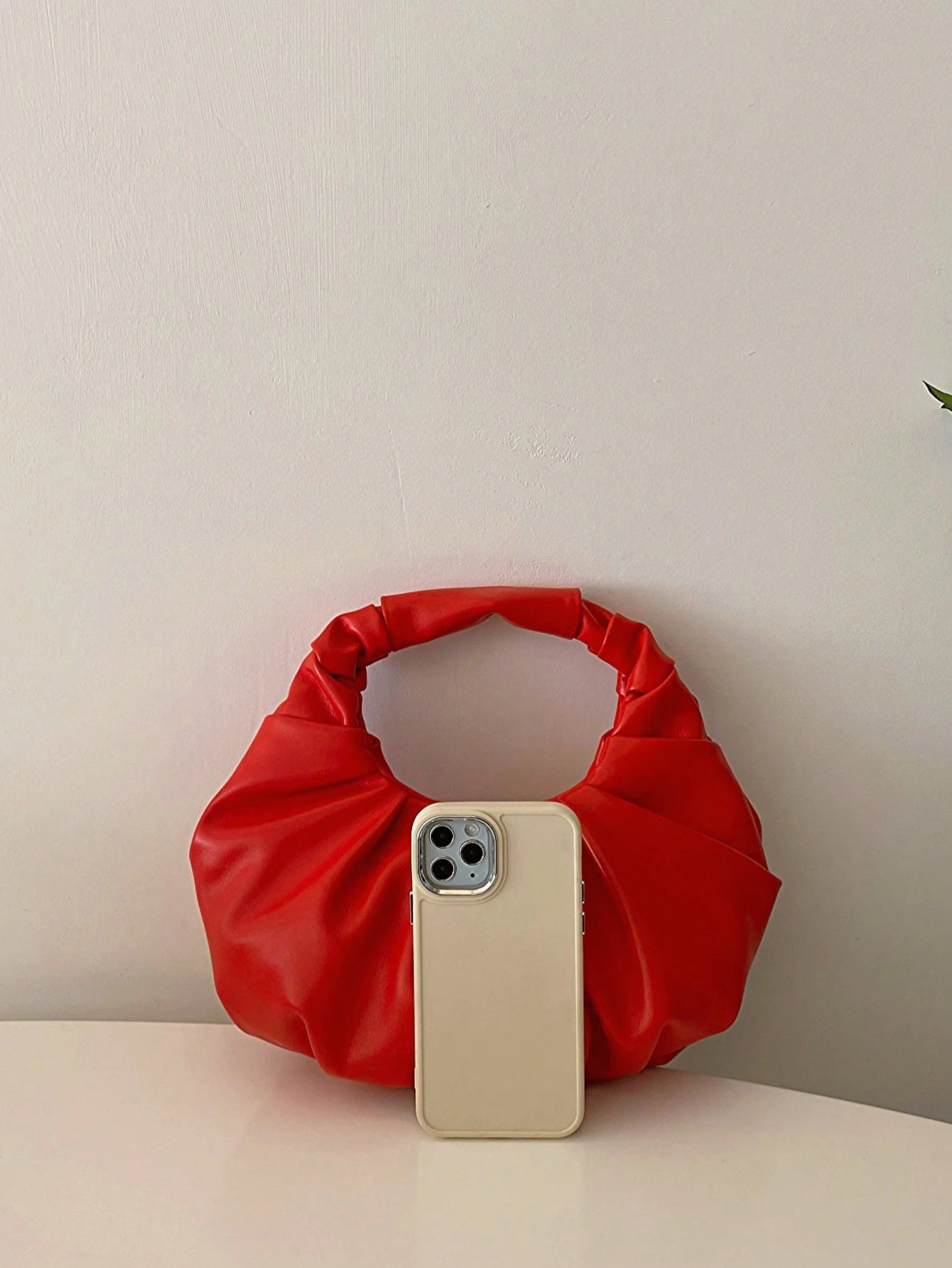 2024 New Style Cloud-Shaped Ruched Orange Bag, Handheld Bag, Versatile Casual Women's Bag, Crescent-Shaped Clutch Bag