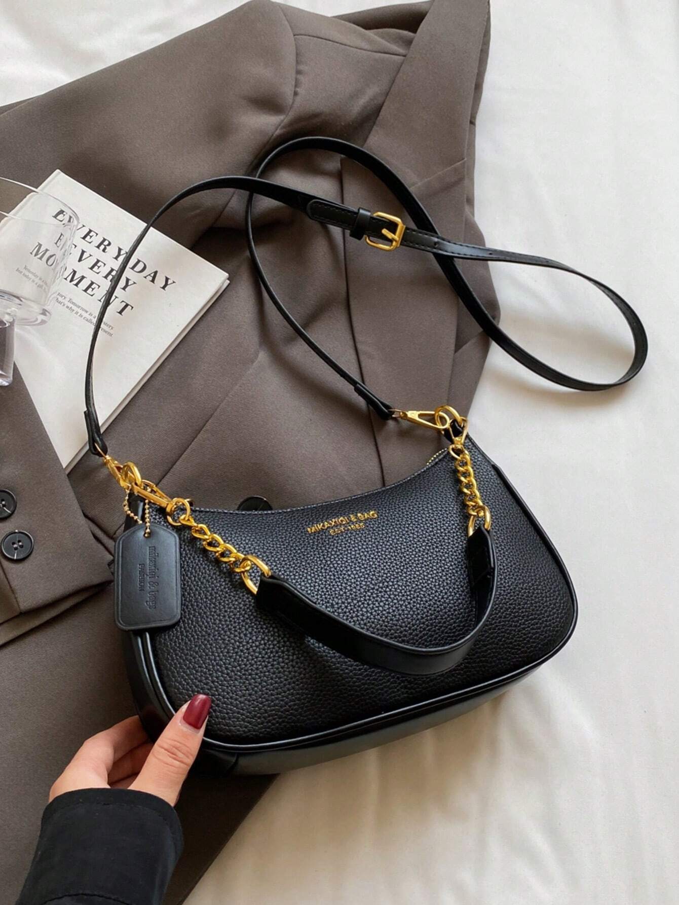 1pc Solid Color PU Leather Shoulder Bag For Women, Versatile Crossbody Bag For Commuting, Adjustable Shoulder Strap