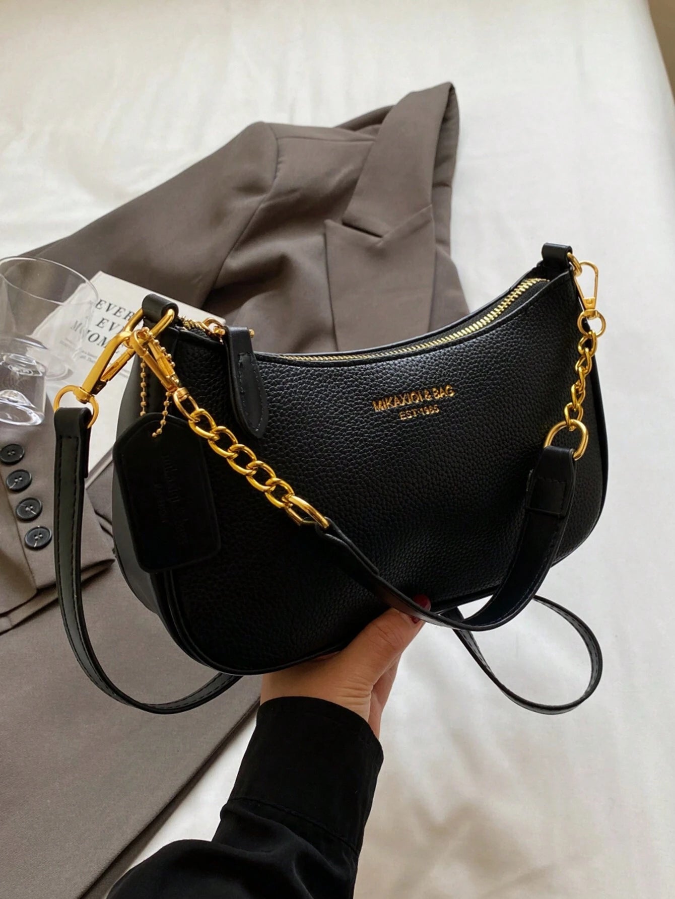 1pc Solid Color PU Leather Shoulder Bag For Women, Versatile Crossbody Bag For Commuting, Adjustable Shoulder Strap