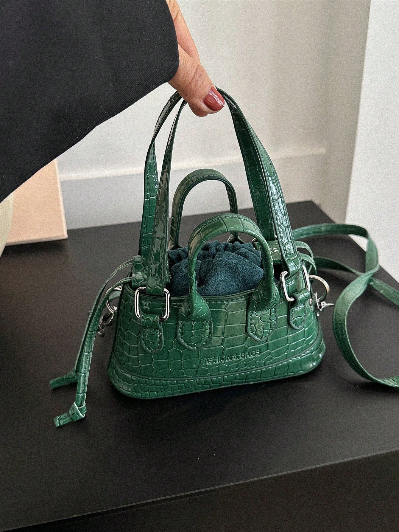 Crocodile Embossed Bucket Bag Mini Drawstring Design Funky