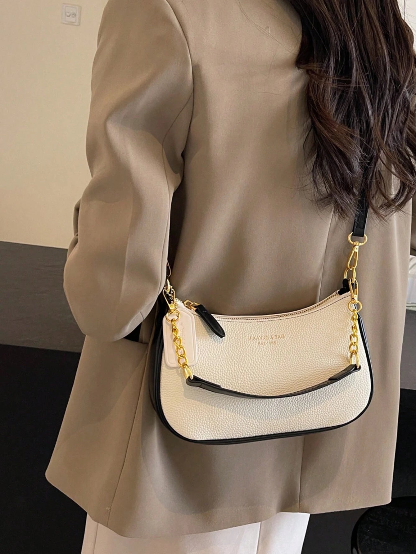 1pc Solid Color PU Leather Shoulder Bag For Women, Versatile Crossbody Bag For Commuting, Adjustable Shoulder Strap