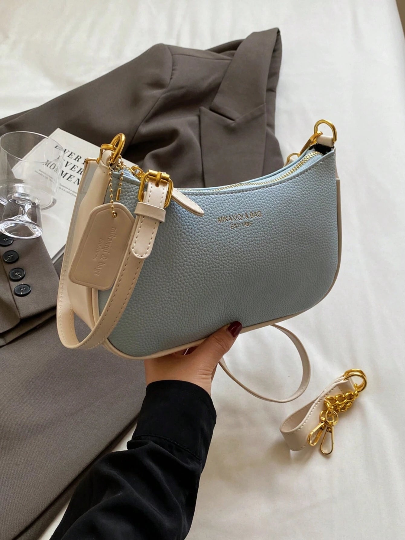 1pc Solid Color PU Leather Shoulder Bag For Women, Versatile Crossbody Bag For Commuting, Adjustable Shoulder Strap