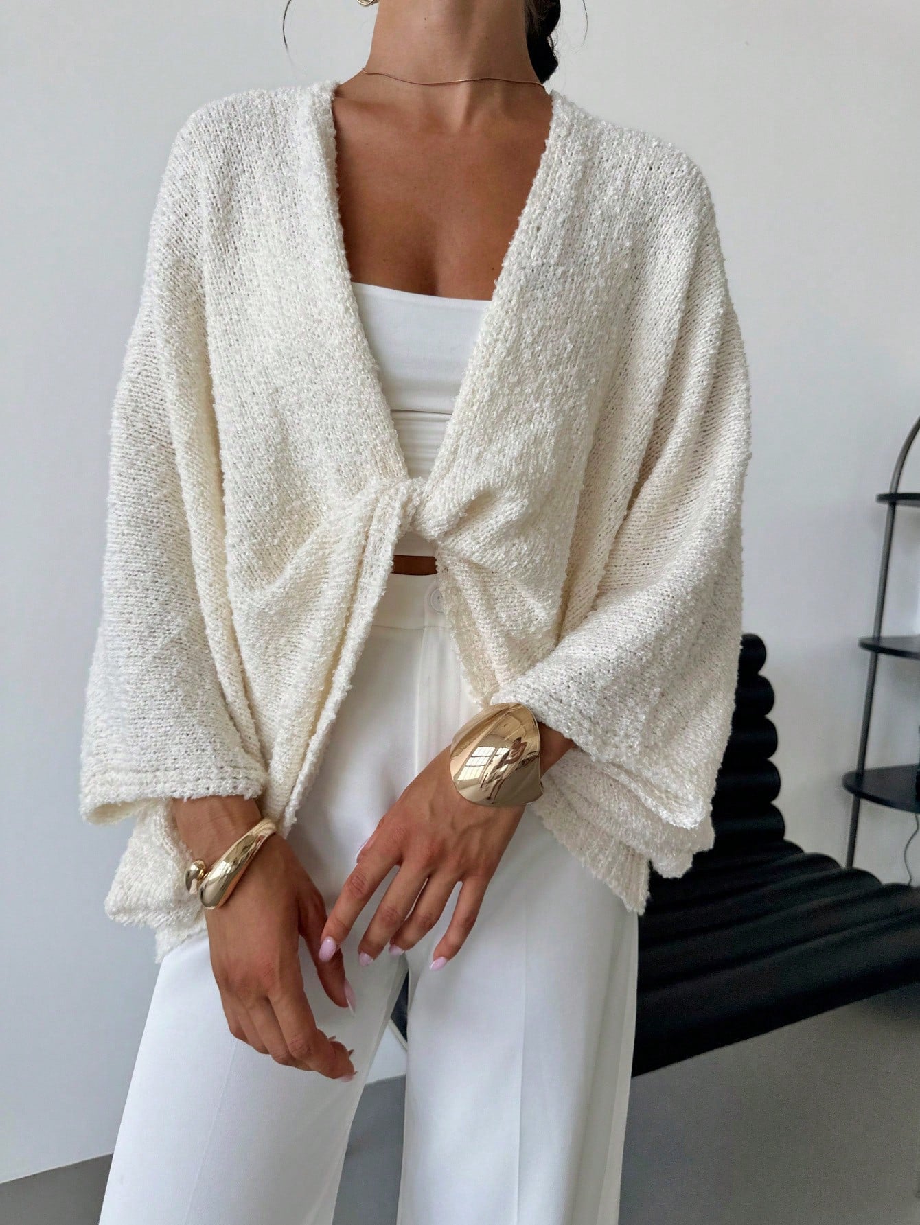 Aloruh Women's Crossed Deep V-Neck Loose Elegant Minimal Sweater,Long Sleeve Tops, Fall And Winter, Casual, White, Longsleeve, Baggy,Knitted Sweater