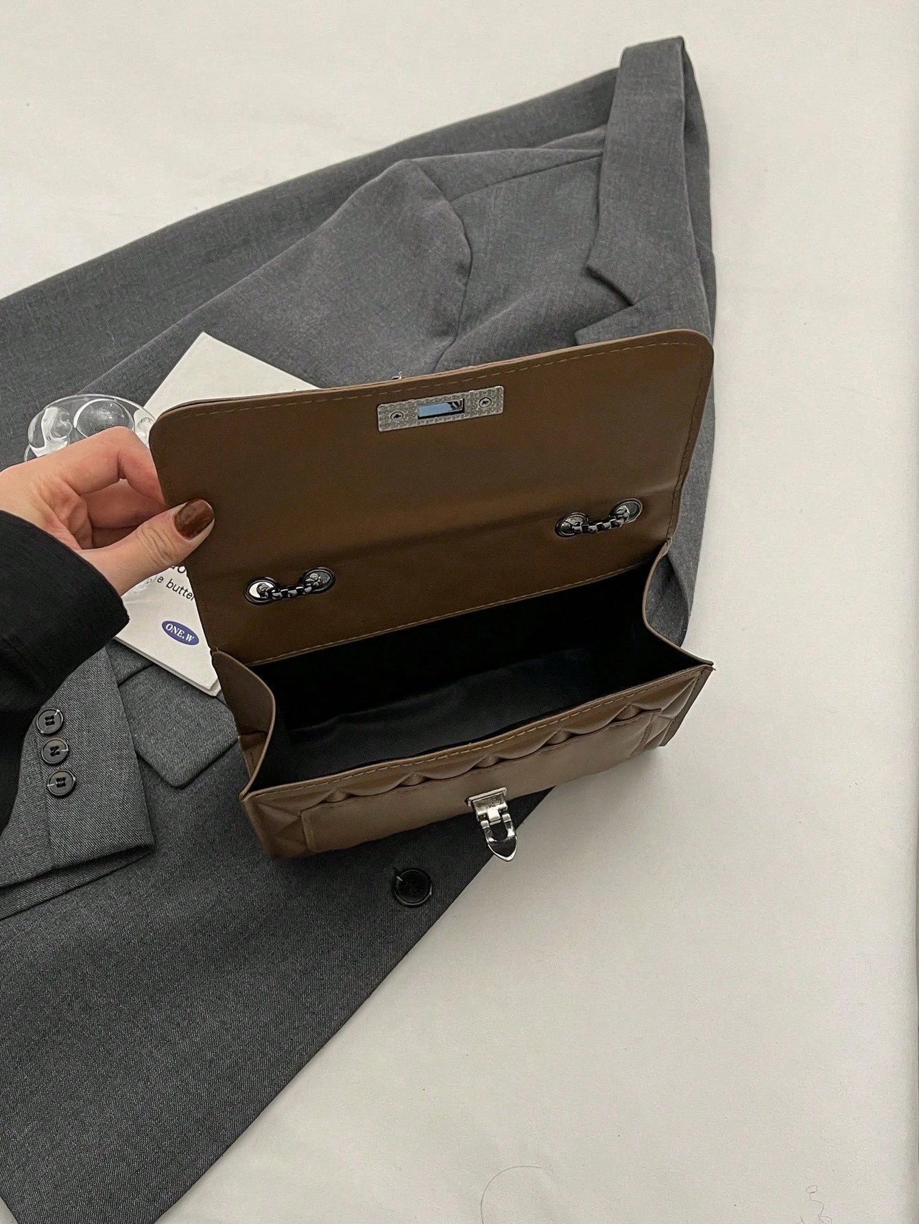 1pc Minimalist Fashion Indentation Diamond Shape Square Bag Lock Closure Flap Opening Metal Chain Shoulder Bag Suitable For Women's Daily Casual Use