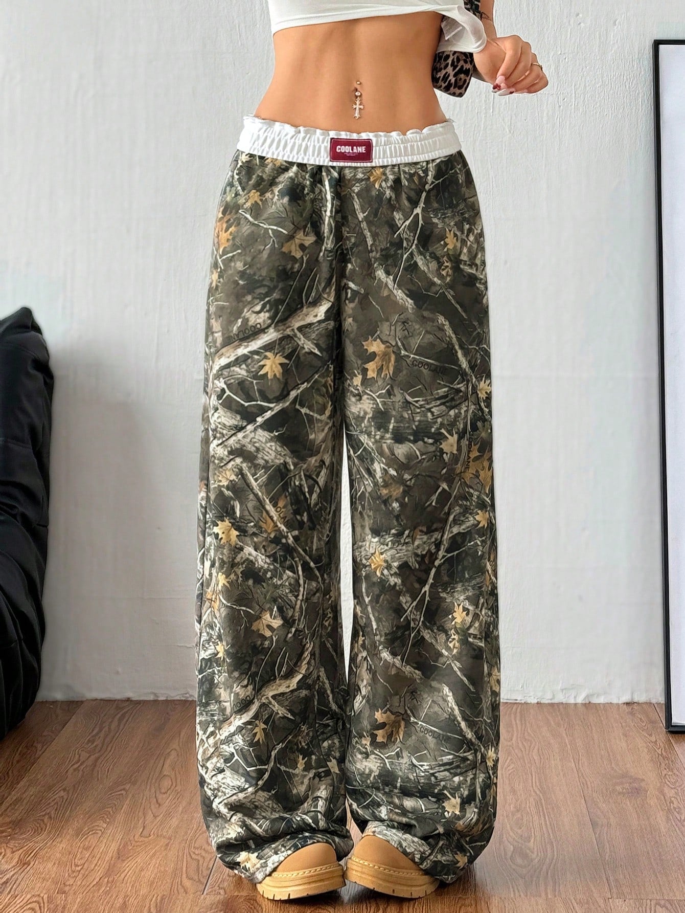 Coolane Women's Casual Knitted Long Pants With Autumn Leaf Print And Zipper Detail