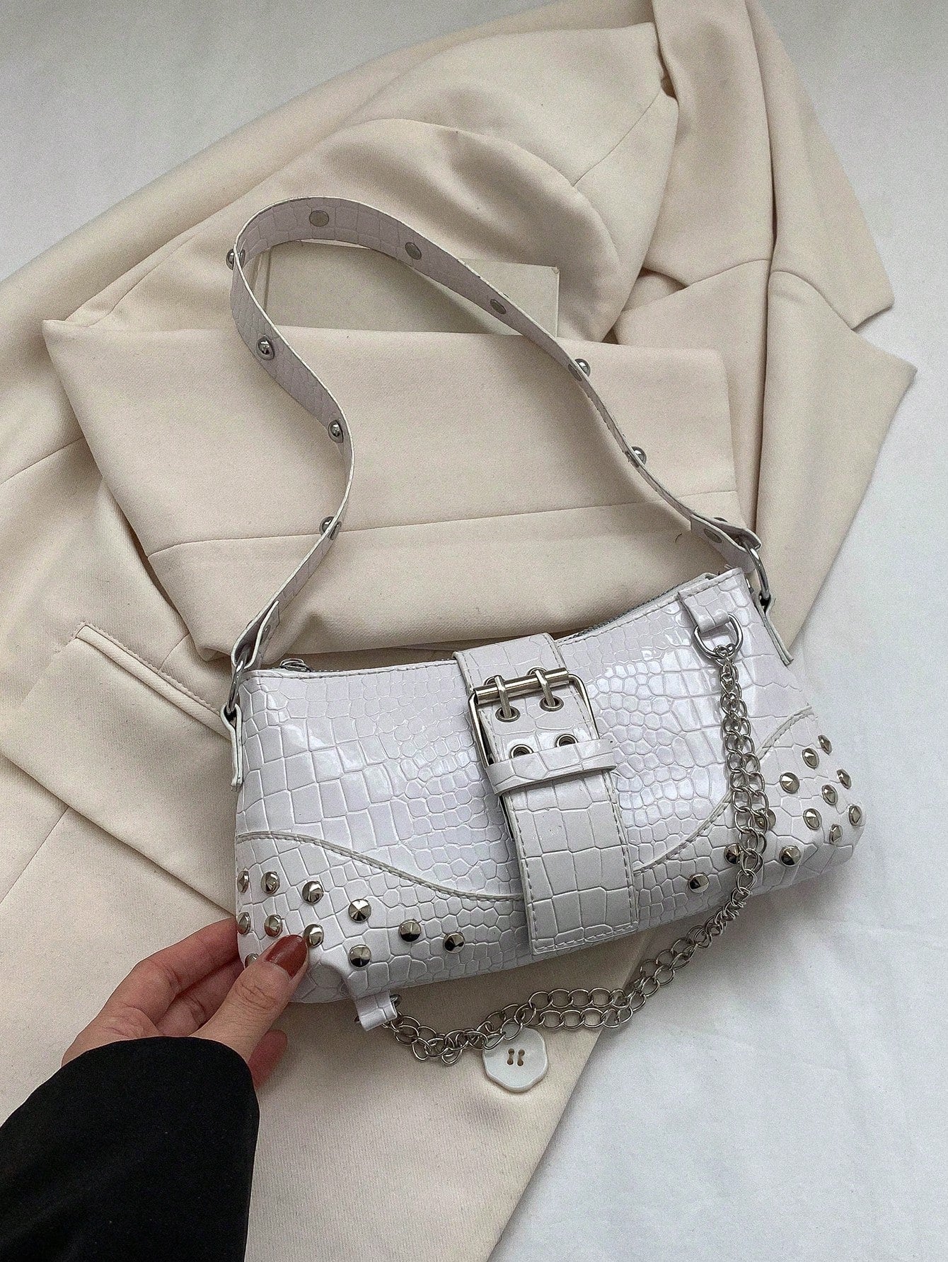 2024New Women's Underarm Bag, European And American Style Vintage Rivet Motorcycle Bag With Pleat Detail Crescent Solid Shoulder And Crossbody Bag For Women