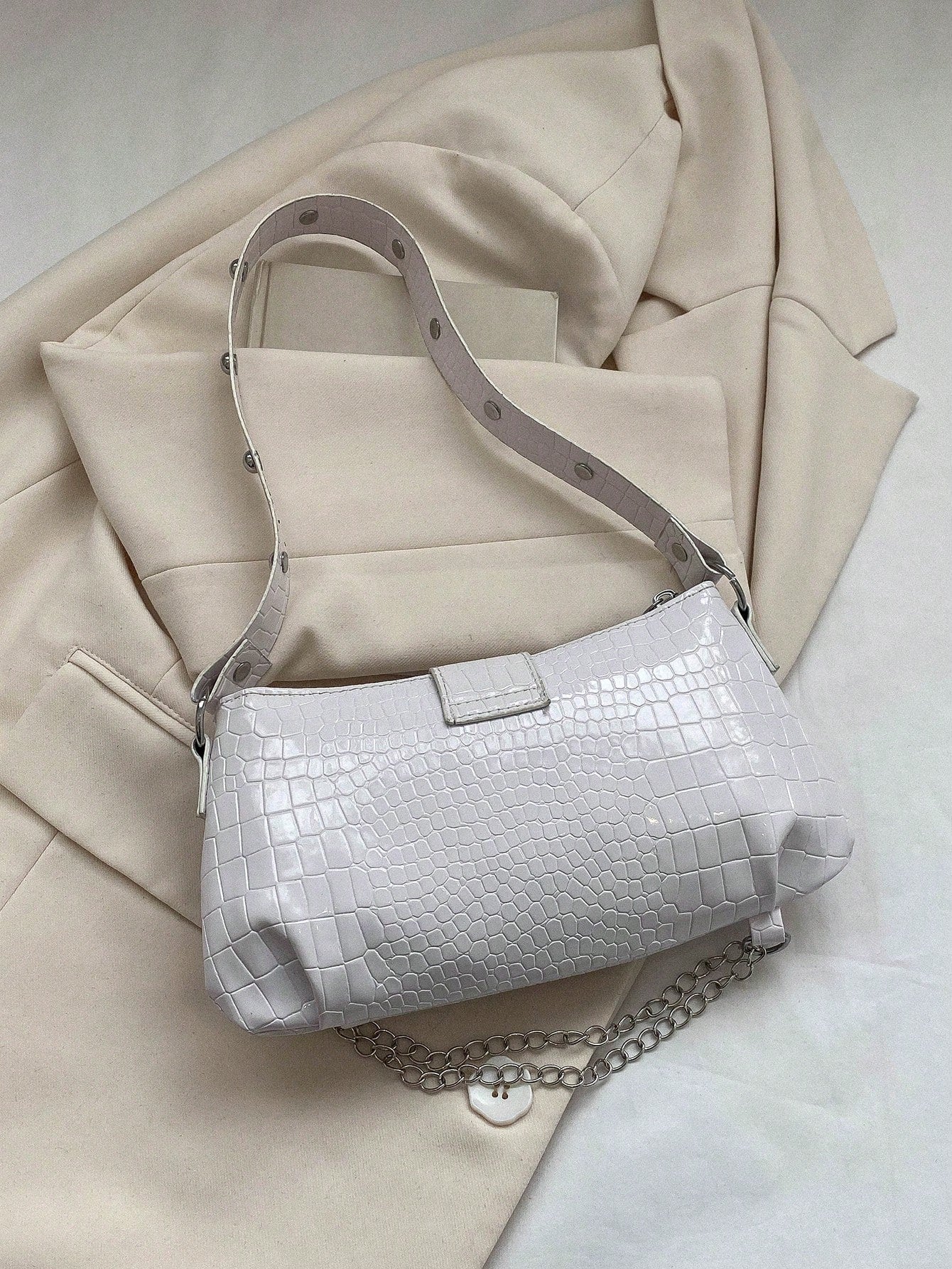 2024New Women's Underarm Bag, European And American Style Vintage Rivet Motorcycle Bag With Pleat Detail Crescent Solid Shoulder And Crossbody Bag For Women