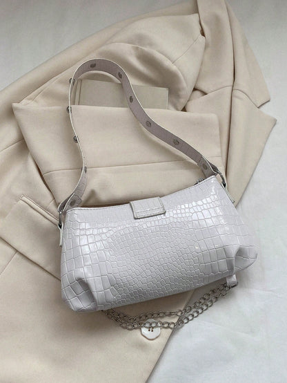 2024New Women's Underarm Bag, European And American Style Vintage Rivet Motorcycle Bag With Pleat Detail Crescent Solid Shoulder And Crossbody Bag For Women