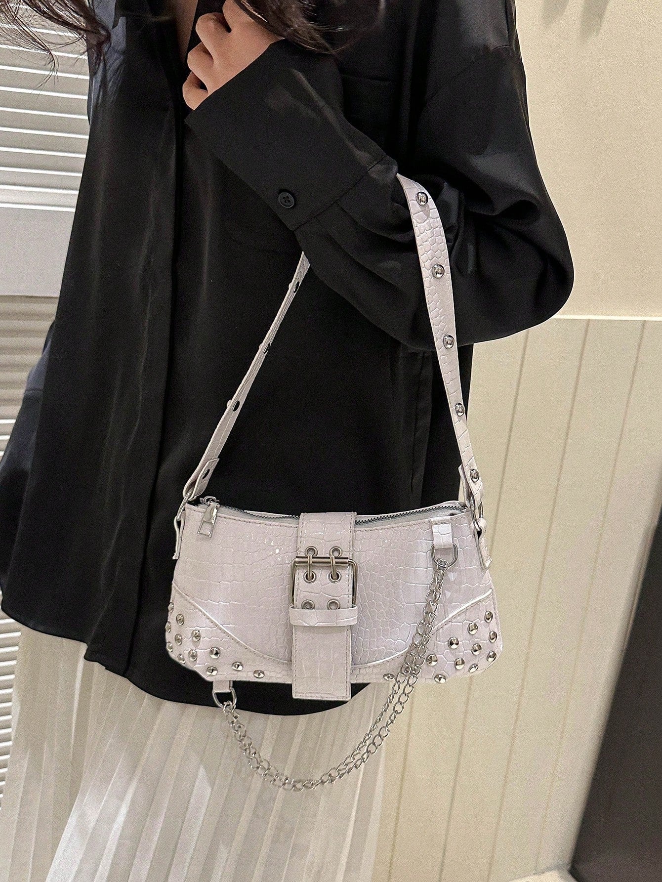 2024New Women's Underarm Bag, European And American Style Vintage Rivet Motorcycle Bag With Pleat Detail Crescent Solid Shoulder And Crossbody Bag For Women