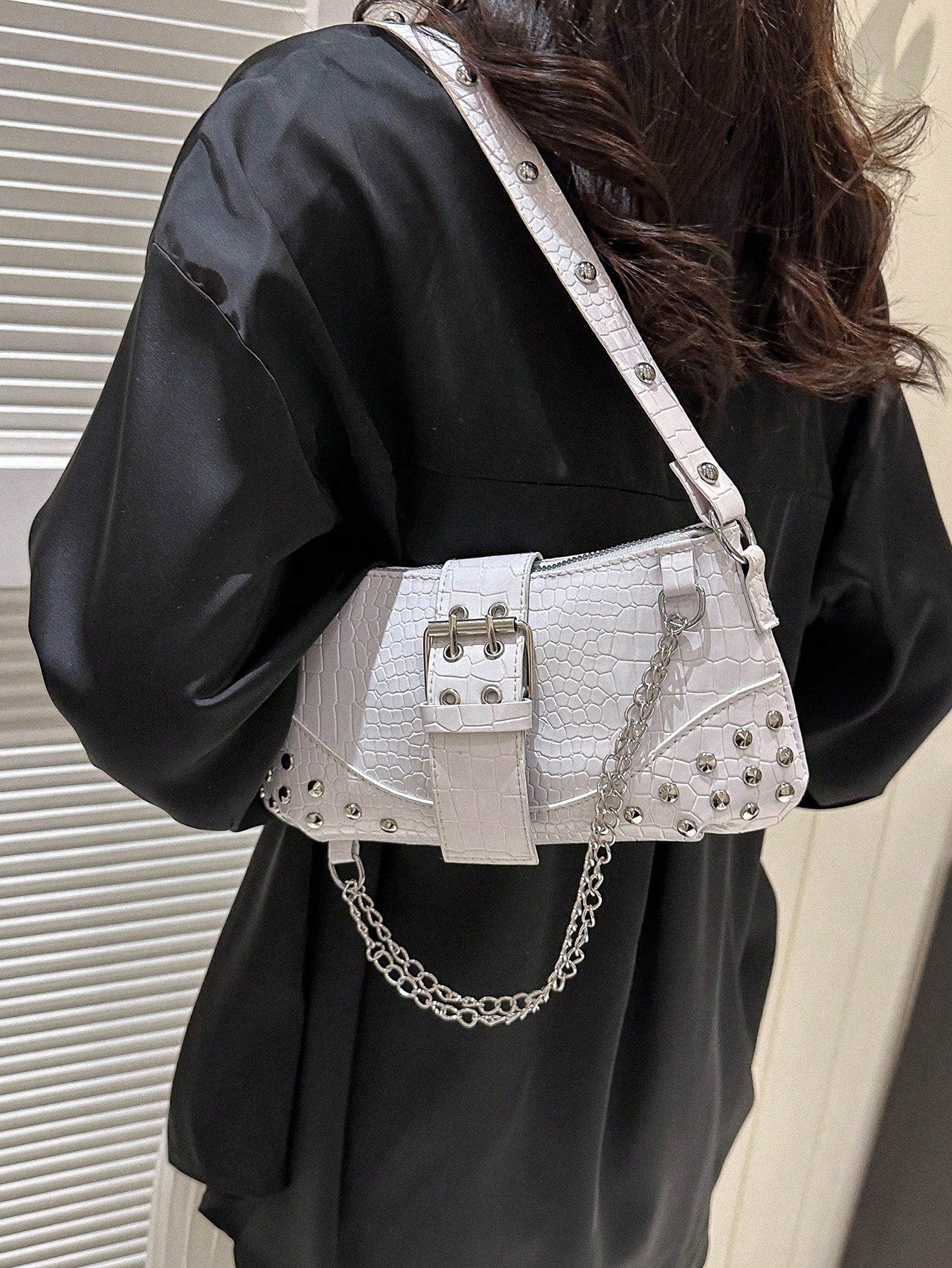 2024New Women's Underarm Bag, European And American Style Vintage Rivet Motorcycle Bag With Pleat Detail Crescent Solid Shoulder And Crossbody Bag For Women