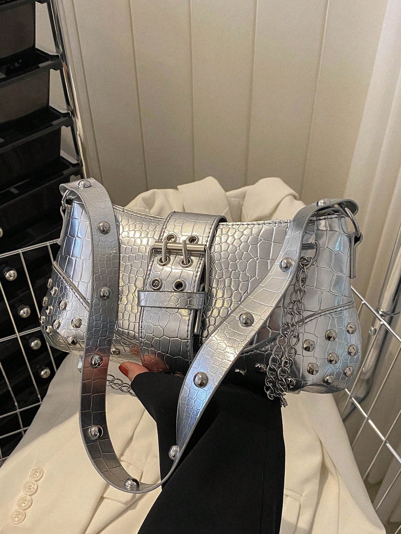 2024New Women's Underarm Bag, European And American Style Vintage Rivet Motorcycle Bag With Pleat Detail Crescent Solid Shoulder And Crossbody Bag For Women