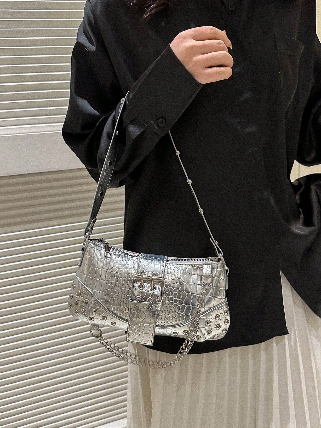 2024New Women's Underarm Bag, European And American Style Vintage Rivet Motorcycle Bag With Pleat Detail Crescent Solid Shoulder And Crossbody Bag For Women