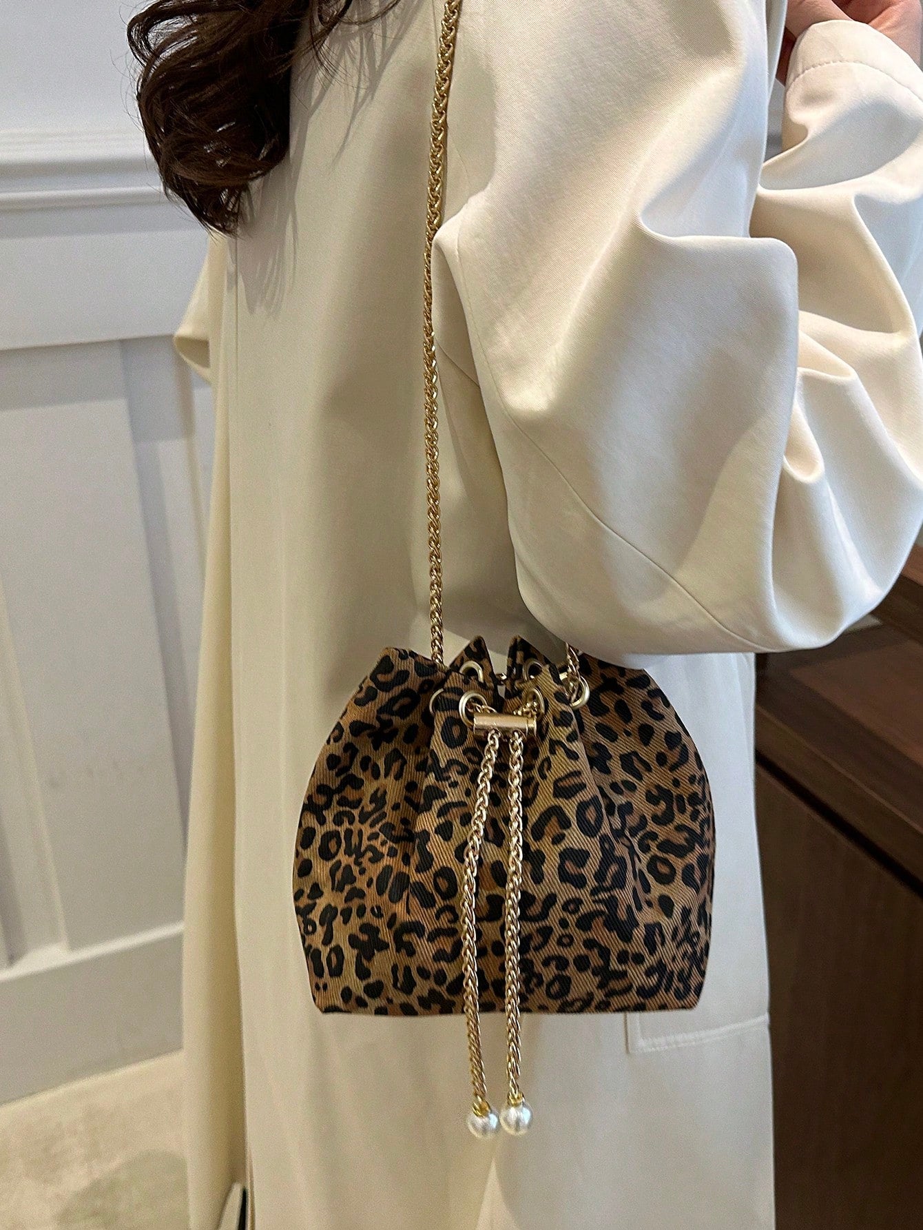 Fashion Solid Color Hollow Out Woven Chain Drawstring Mini Crossbody Bucket Bag