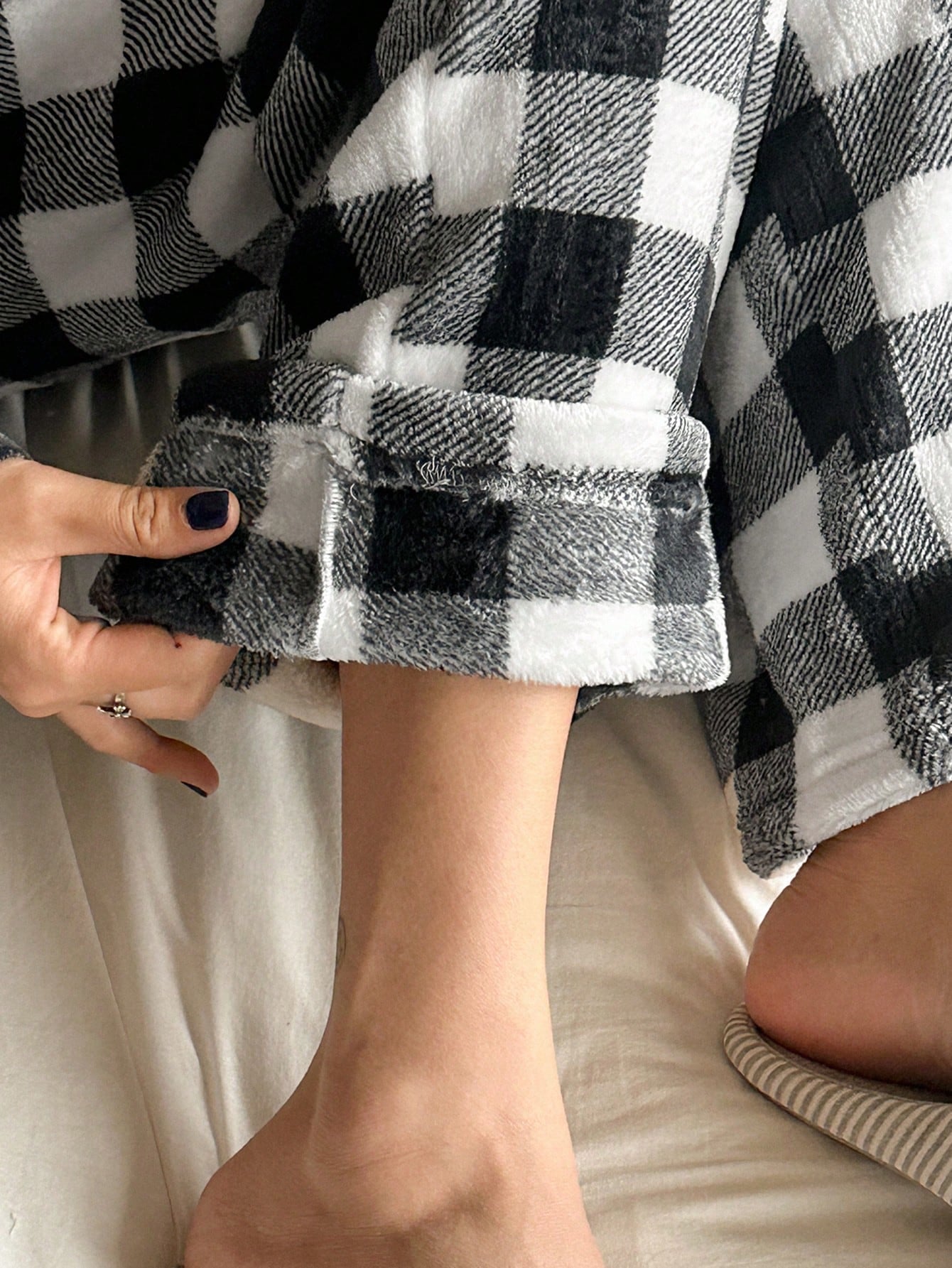 DAZY Plaid Pattern Fleece Straight Leg Loungewear Pants