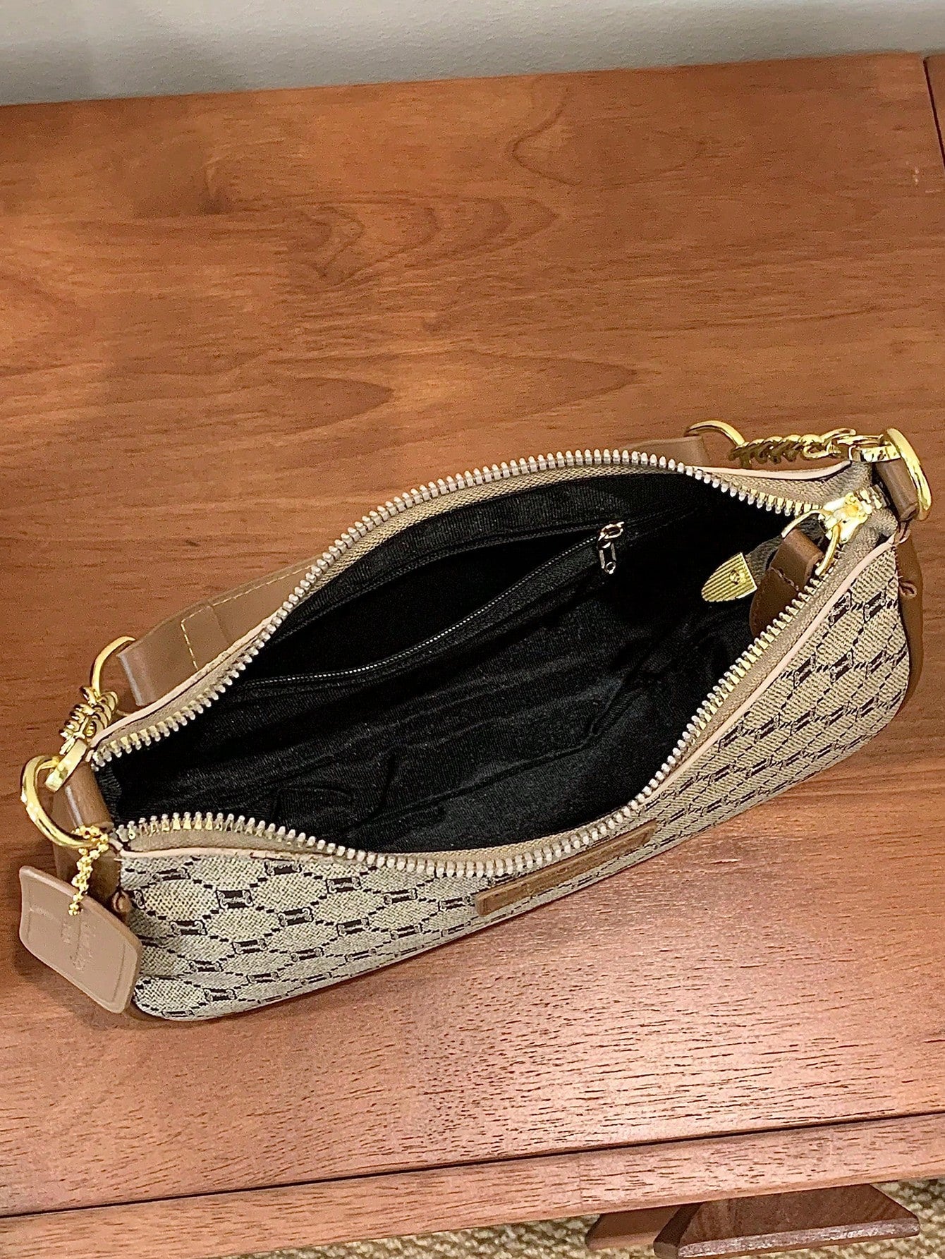 1pc Solid Color PU Leather Shoulder Bag For Women, Versatile Crossbody Bag For Commuting, Adjustable Shoulder Strap