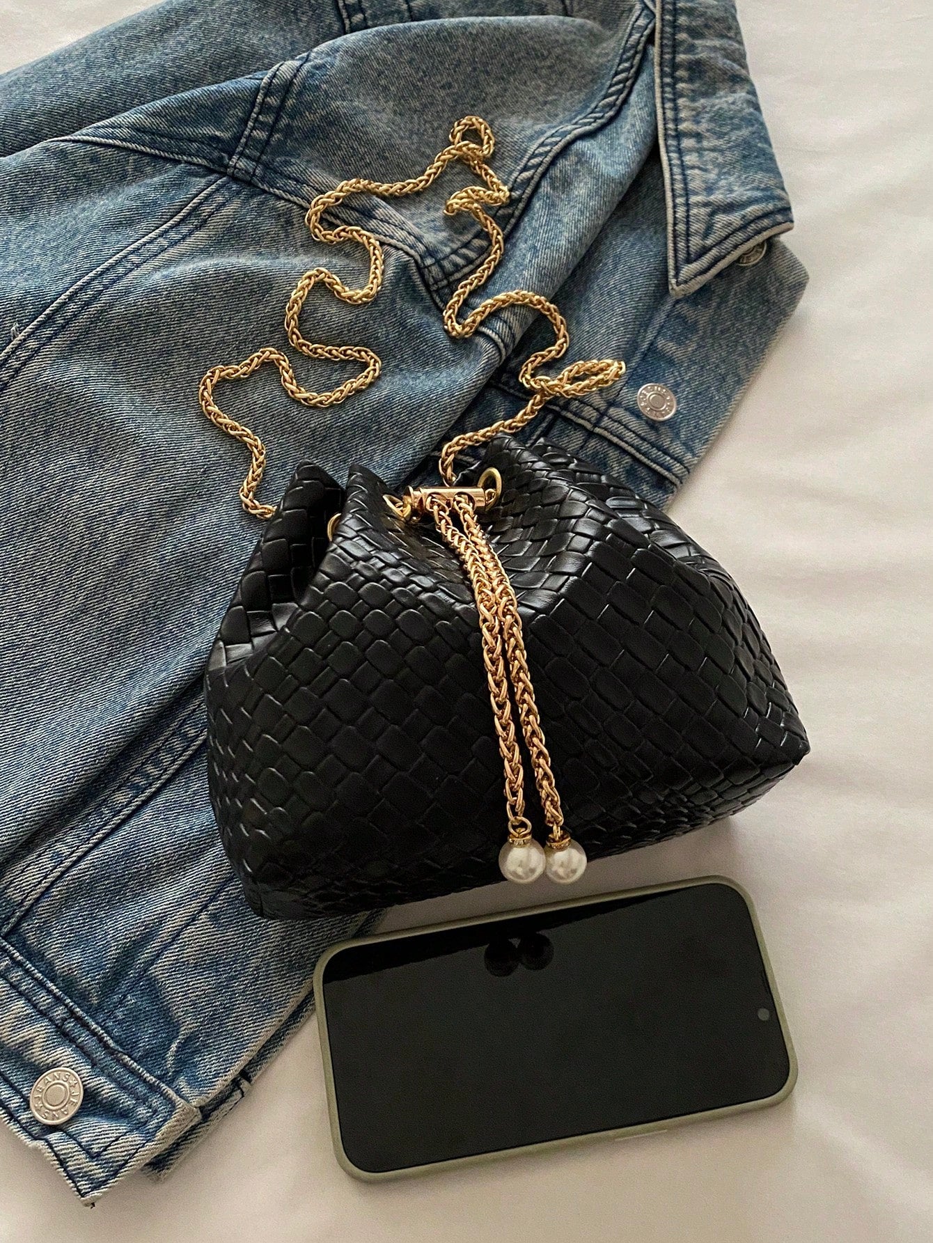 Fashion Solid Color Hollow Out Woven Chain Drawstring Mini Crossbody Bucket Bag