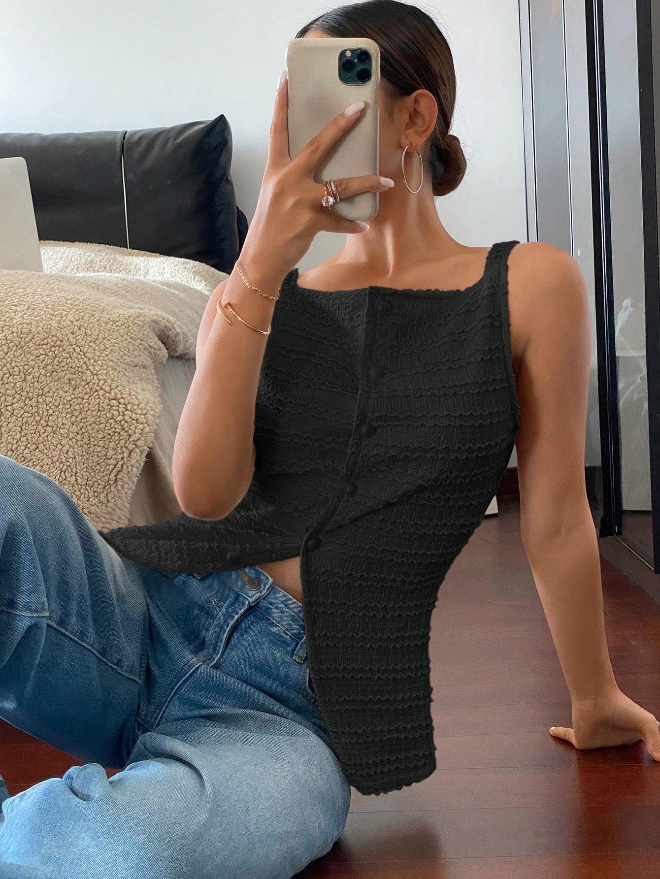 Siren Gaze 1pc Women's Plain Single-Breasted Sleeveless Casual Shirt