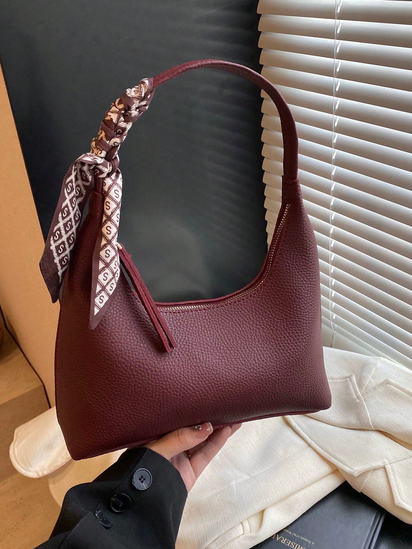 Minimalist Women's Shoulder Bag With Scarf