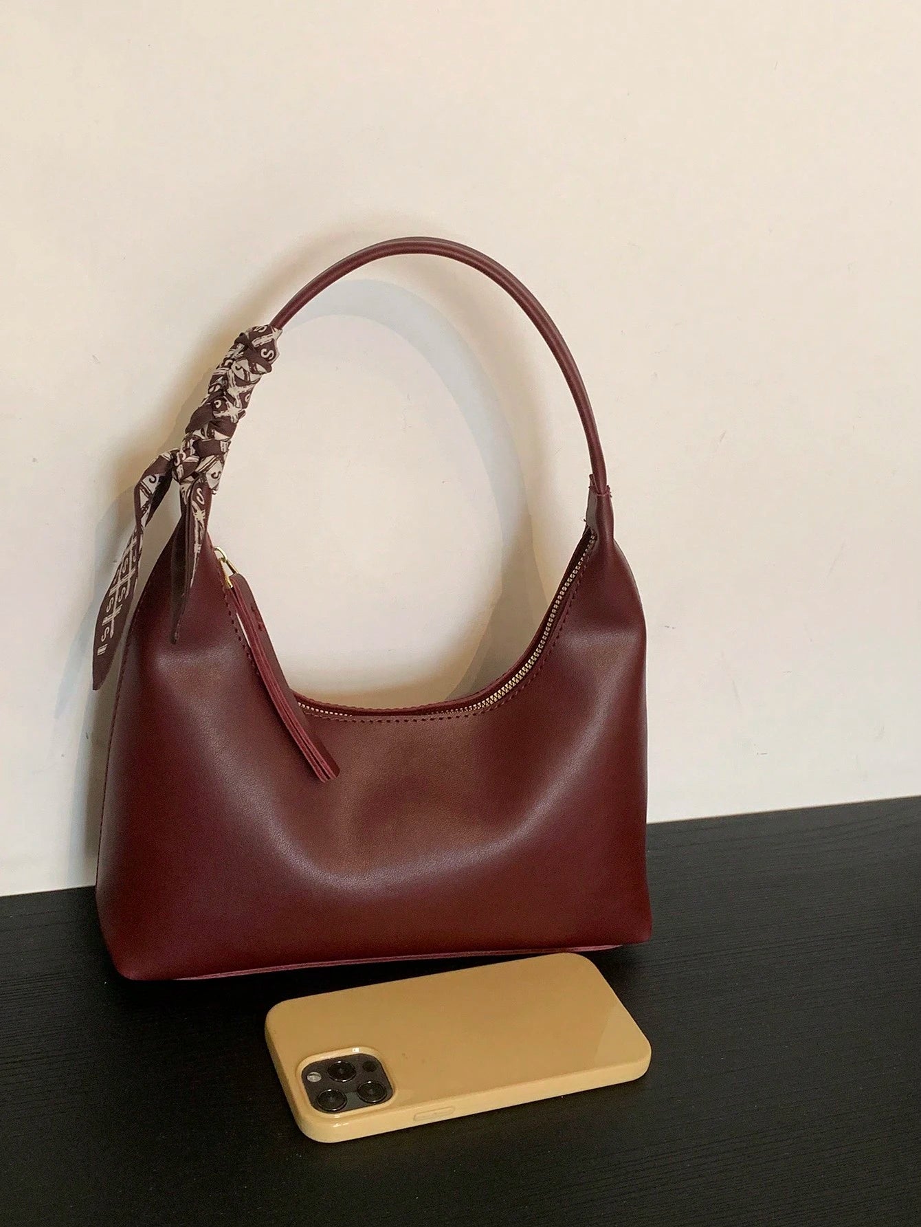 Minimalist Women's Shoulder Bag With Scarf