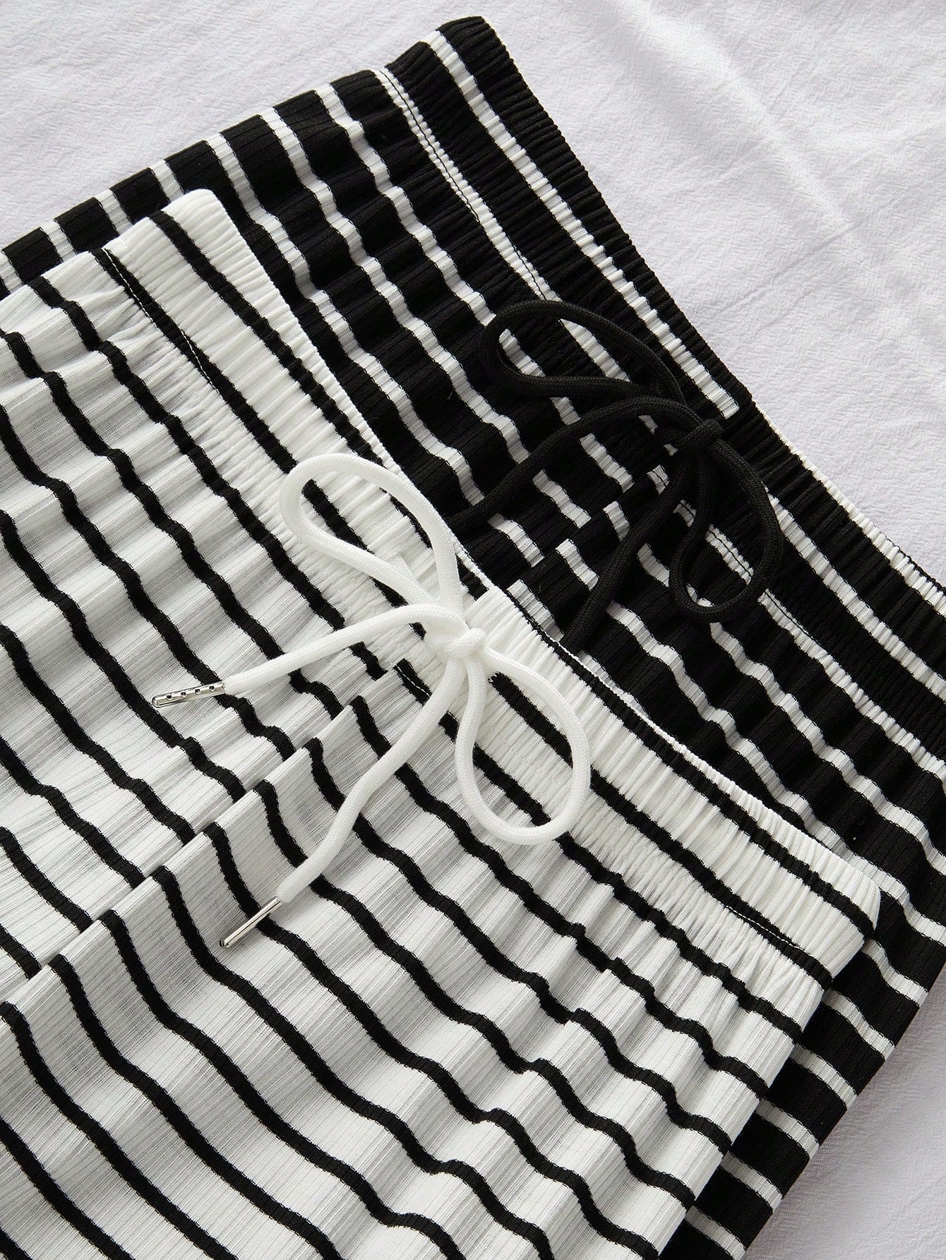 Snug Zone 2pcs Women Casual Knit Striped Print Drawstring Waist Lounge Pants Set