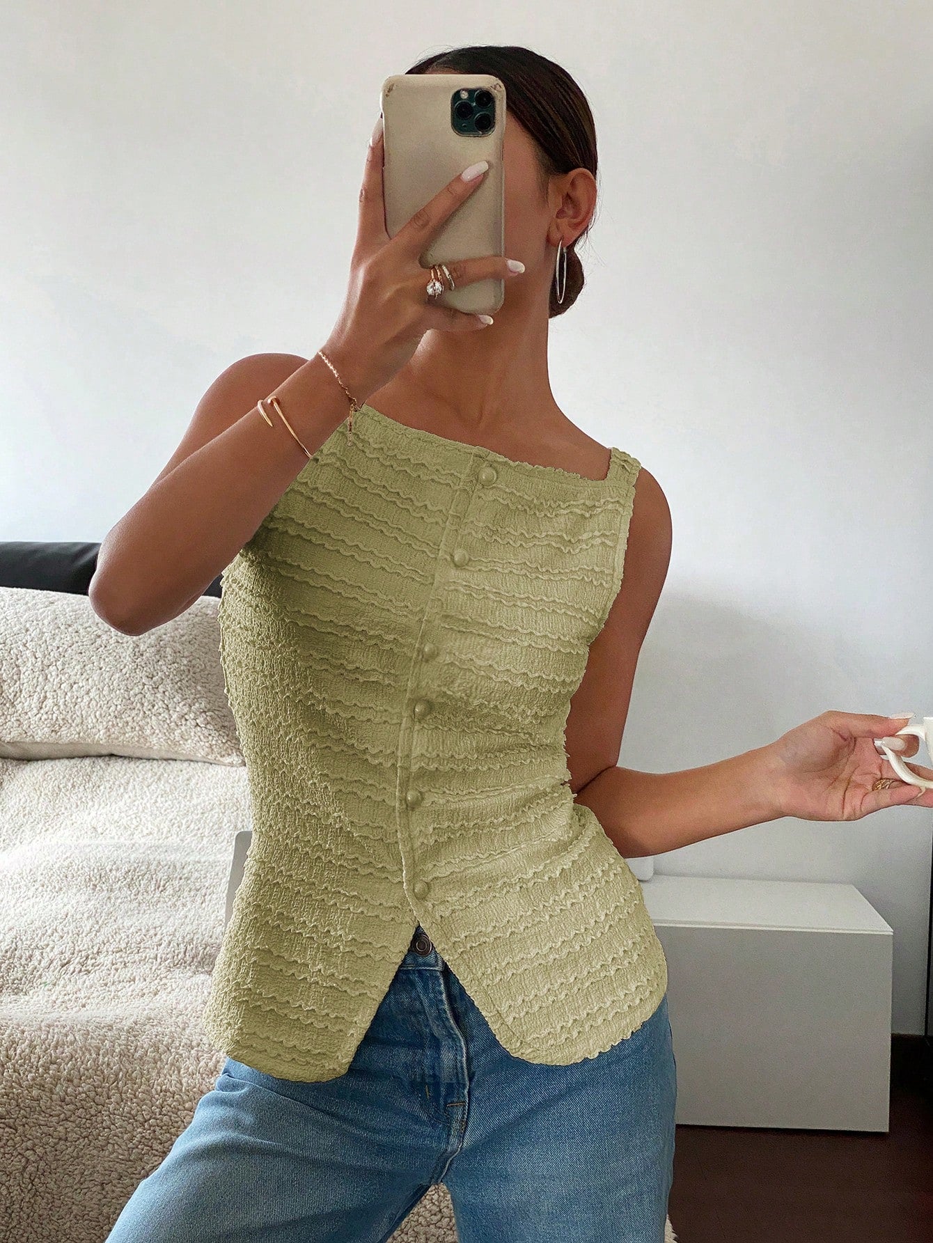 Siren Gaze 1pc Women's Plain Single-Breasted Sleeveless Casual Shirt