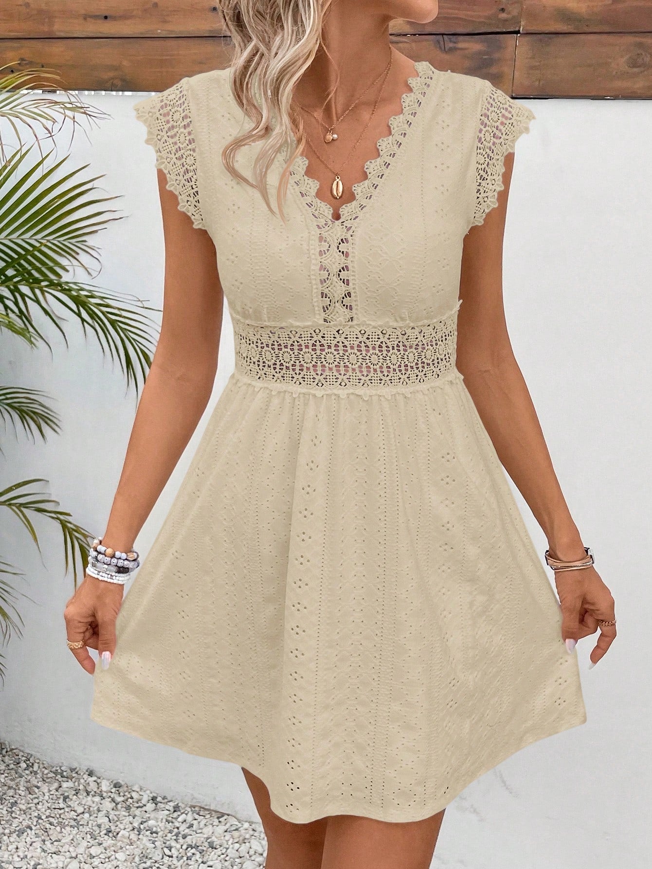 SHEIN Frenchy Women Simple Solid Color Hollow Out Jagged Edge Short Sleeve Casual Dress,Summer Dresses For Women