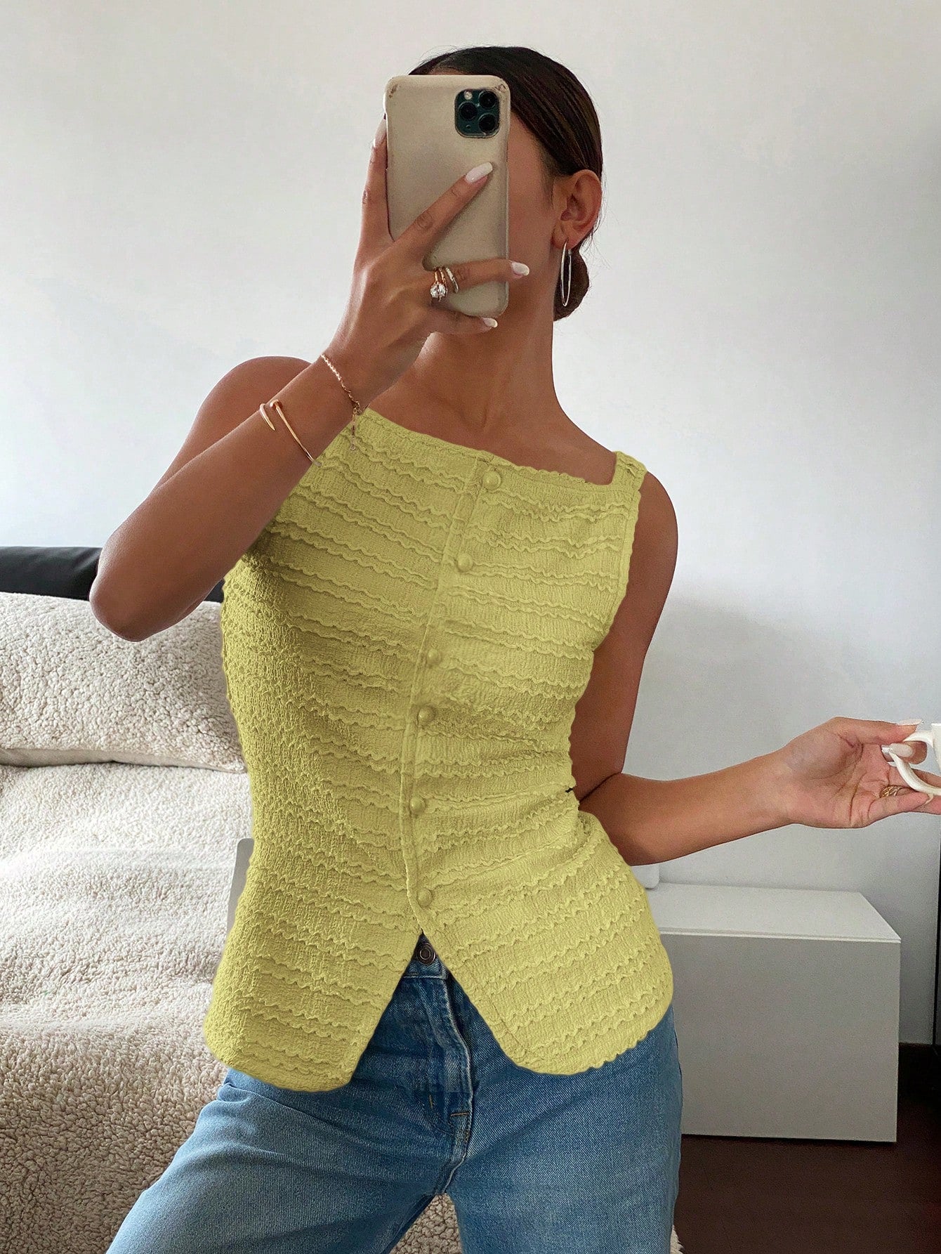 Siren Gaze 1pc Women's Plain Single-Breasted Sleeveless Casual Shirt