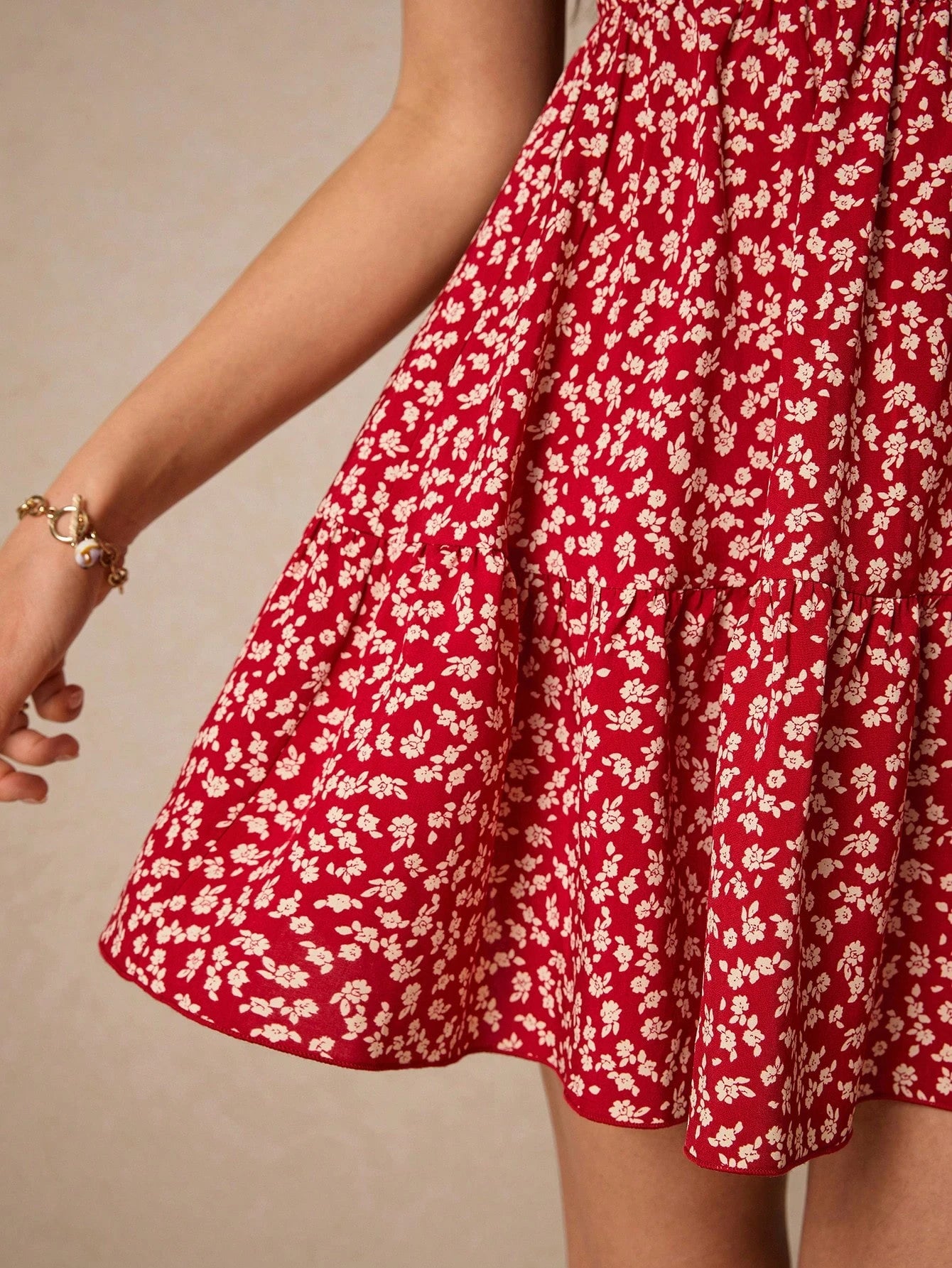 SHEIN Frenchy Summer Vacation Ladies' Floral Pattern Sleeveless A Line Waist-Cinching Dress